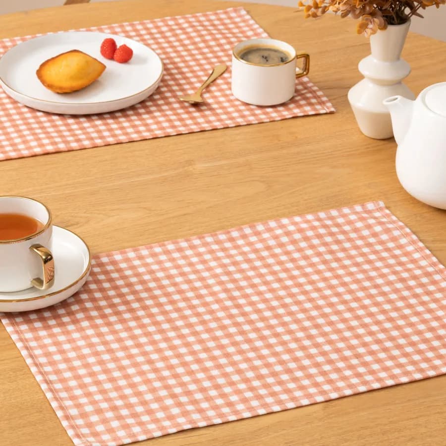 Tovaglietta 45x30 cm a quadri in tessuto bianco e rosso
