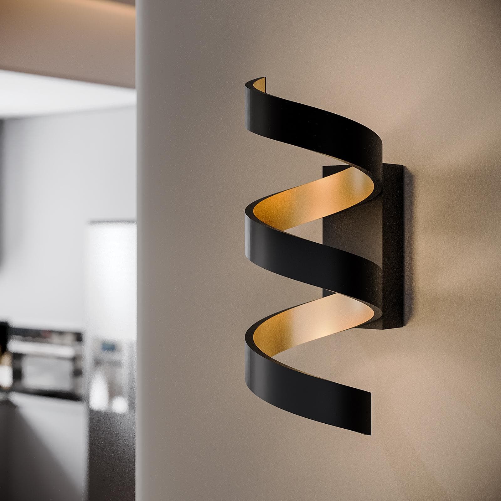 Applique a luce calda 26 cm in alluminio nero goffrato e interno oro