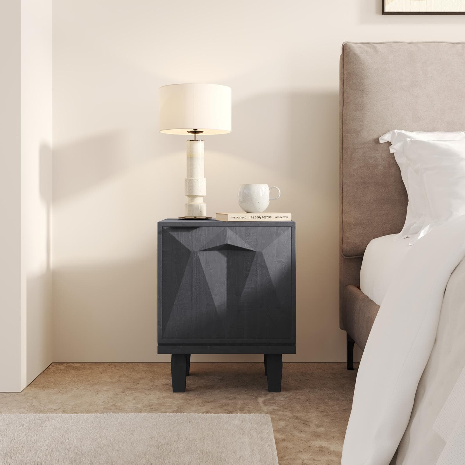 Comodino 45x57h cm in legno di mango grigio nebbia con 1 anta - Lumya