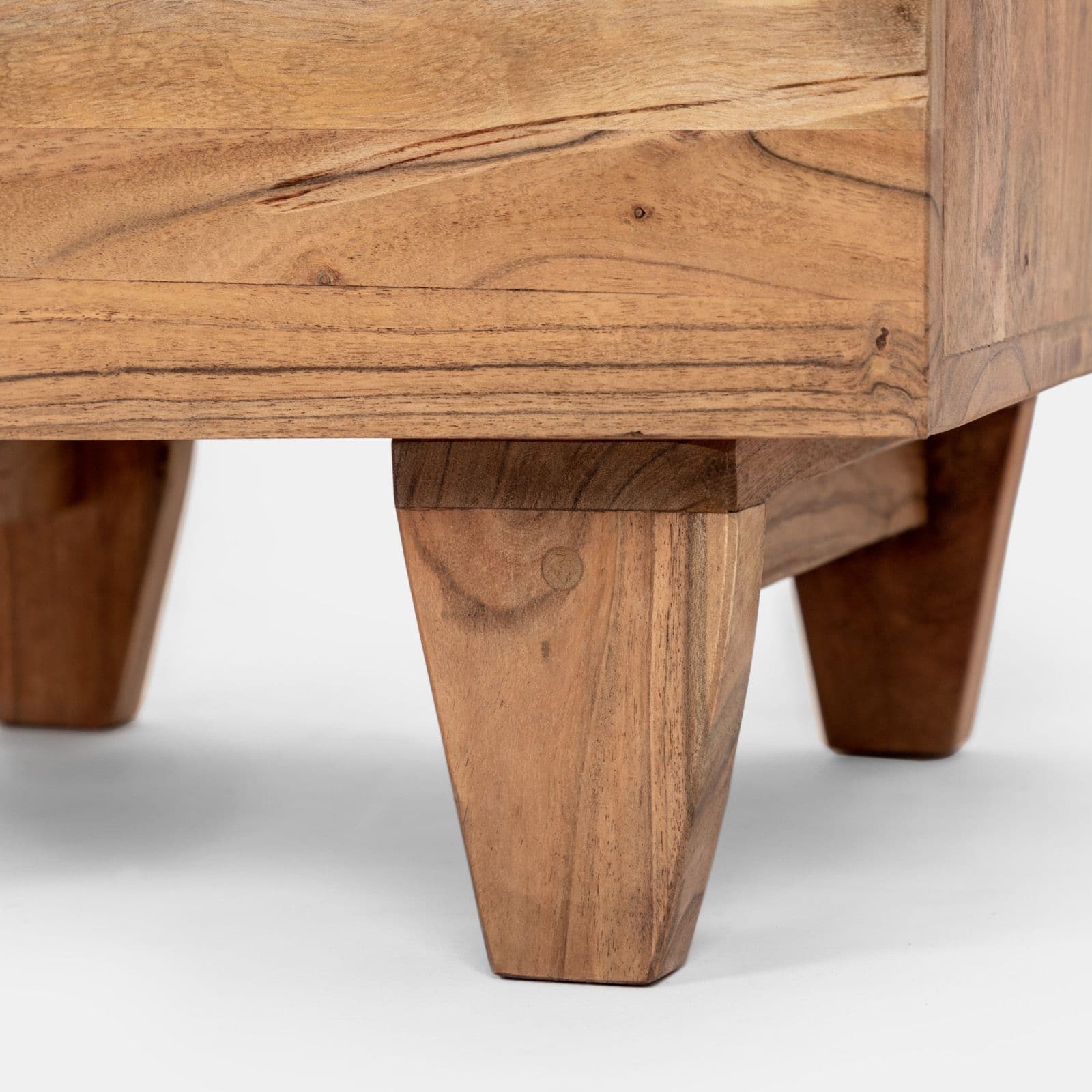 Comodino in legno 45x63h cm con anta e cassetto - Freia Acacia