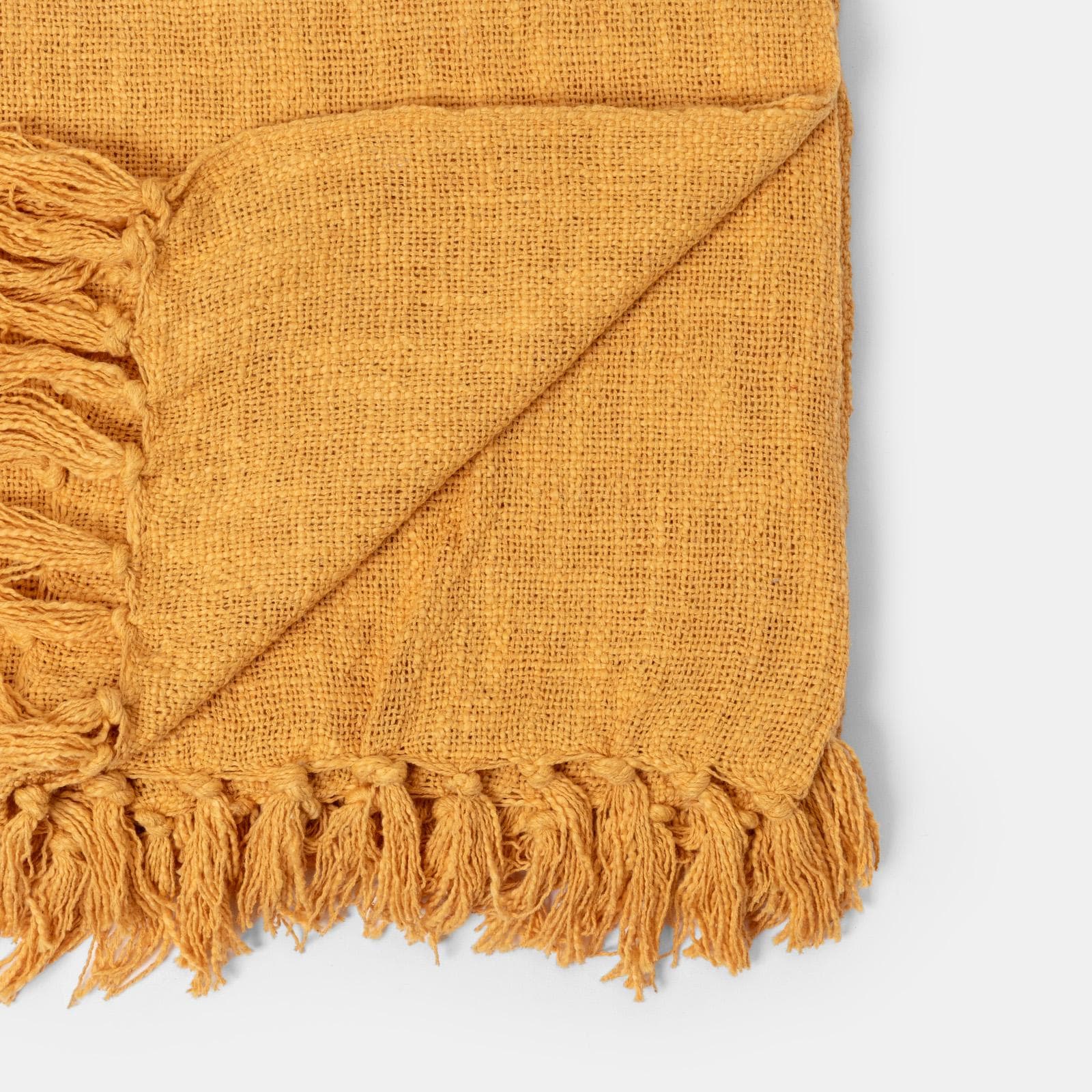 Copriletto 130x170 cm in cotone intrecciato senape con frange