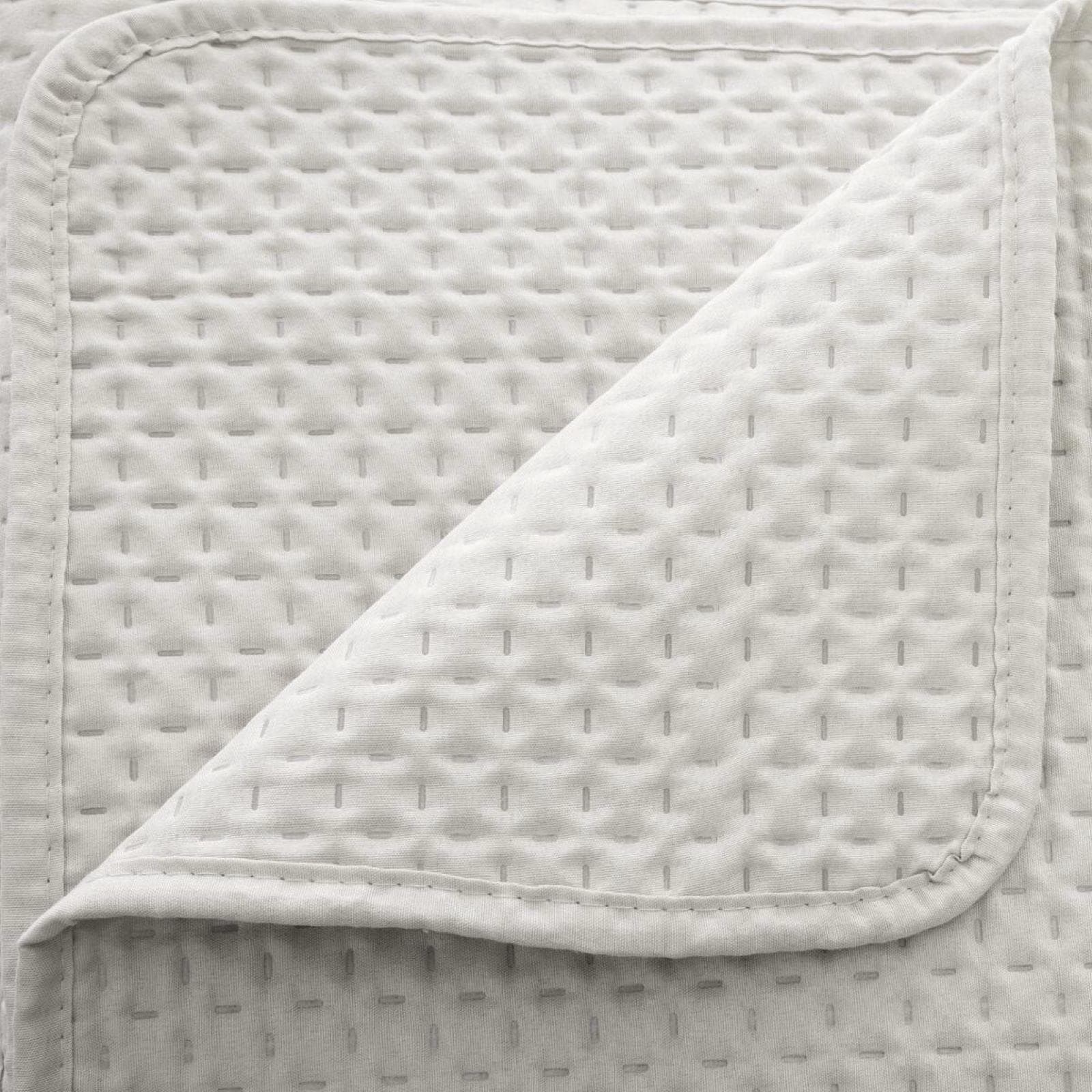 Copriletto 240x260 cm in tessuto trapuntato bianco con 2 federe - Aurelia