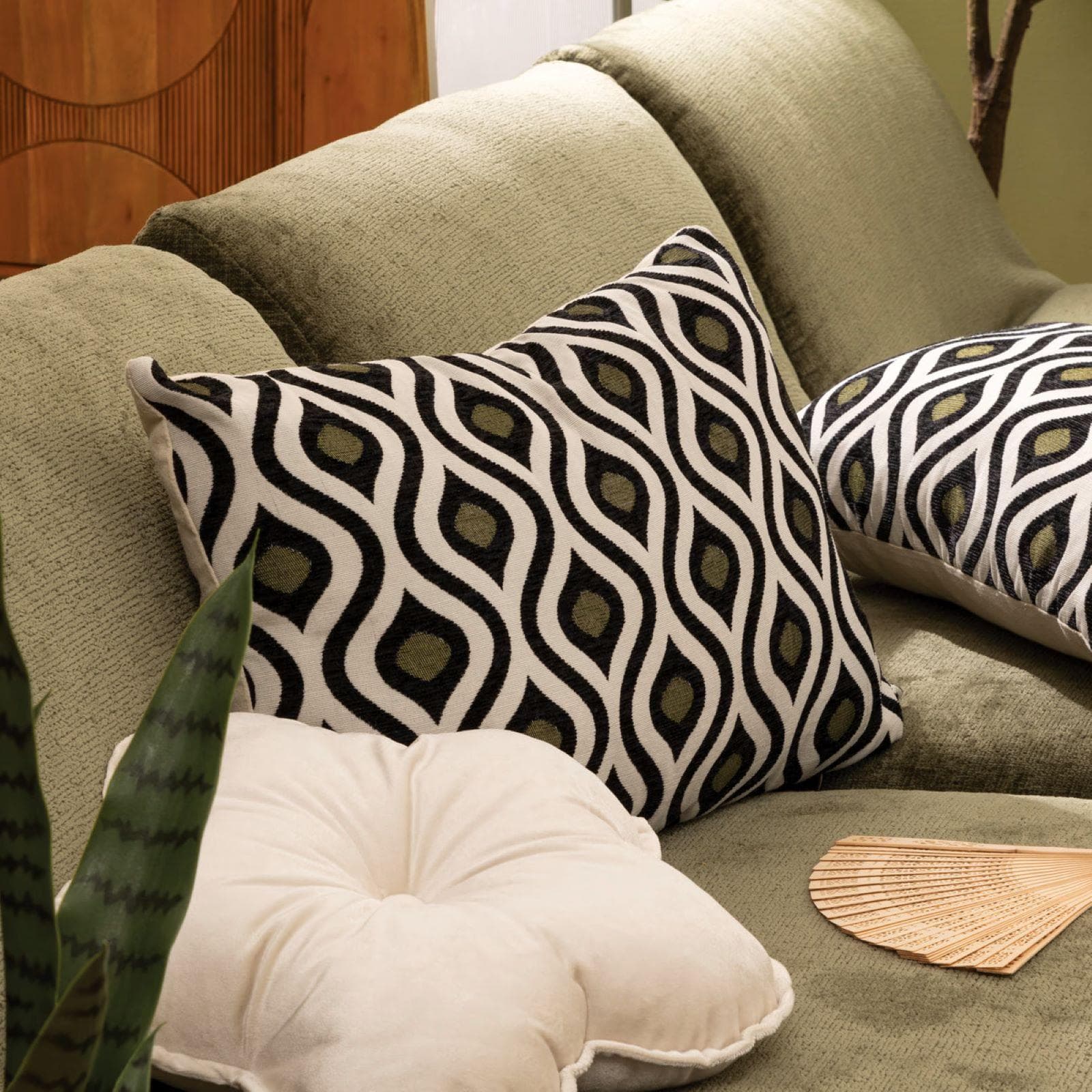 Cuscino 58x38 cm sfoderabile con lavorazione jacquard nero e bianco