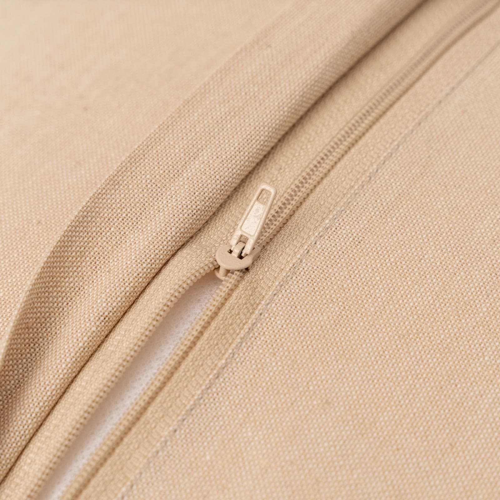 Cuscino sfoderabile 45x45 cm in velluto senape e cotone bianco