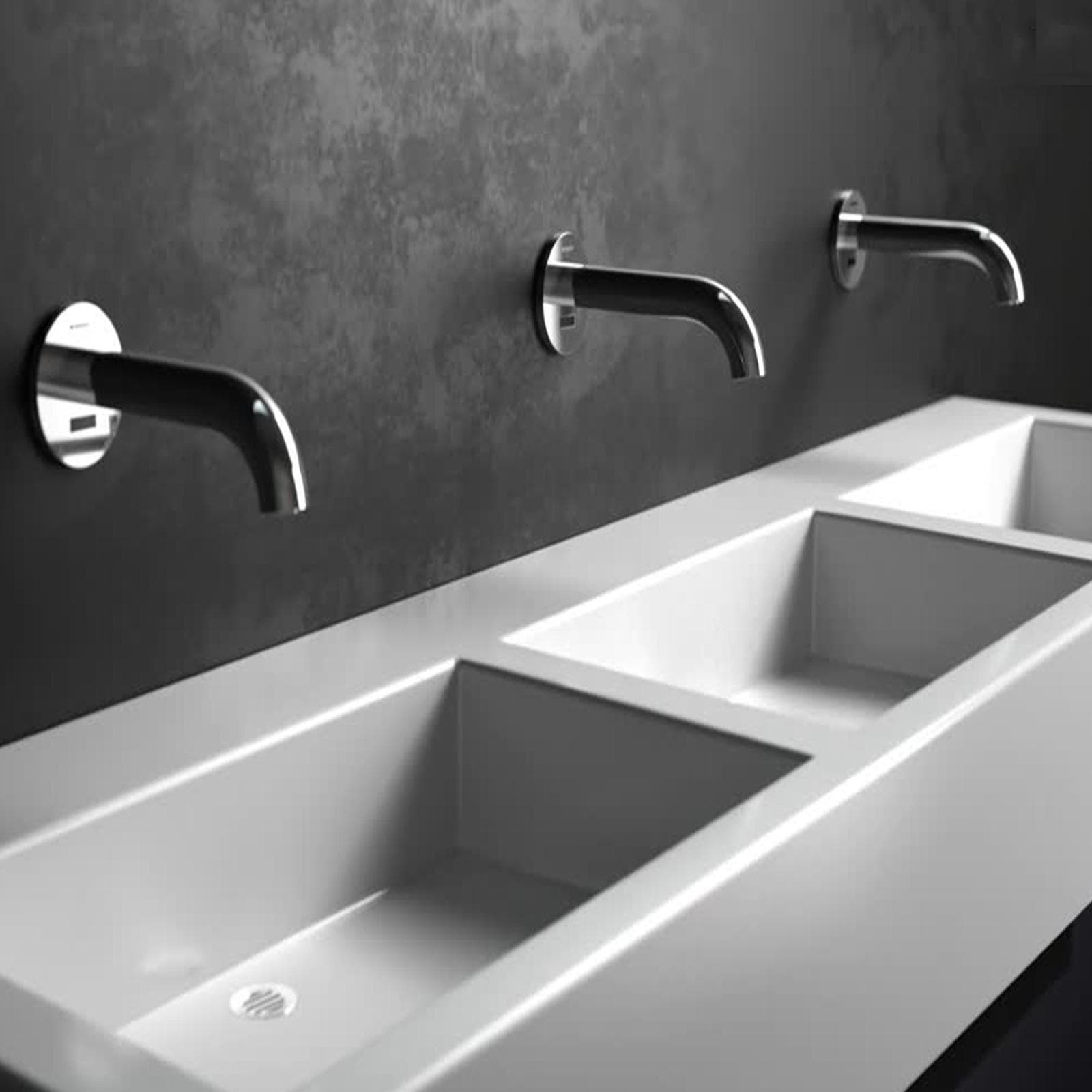 Miscelatore a parete lavabo 17 cm con alimentatore a rete per ambienti pubblici - Piave di Geberit