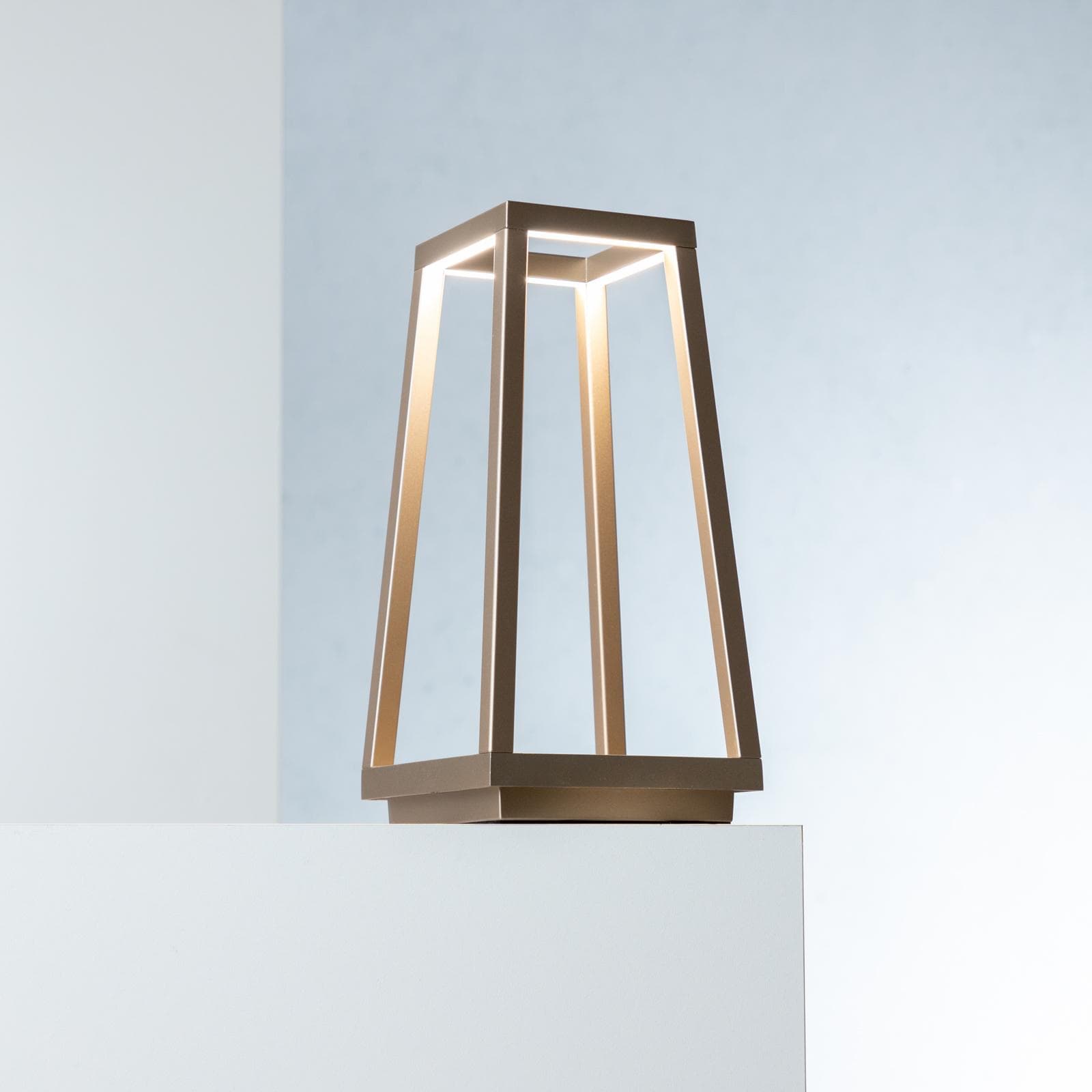 Lanterna da tavolo 14x28h cm touch in alluminio oro - Tyago
