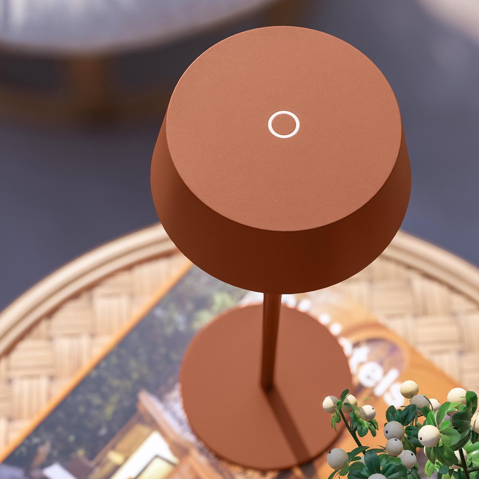 Lampada LED da tavolo portatile in alluminio terracotta - Daikiri