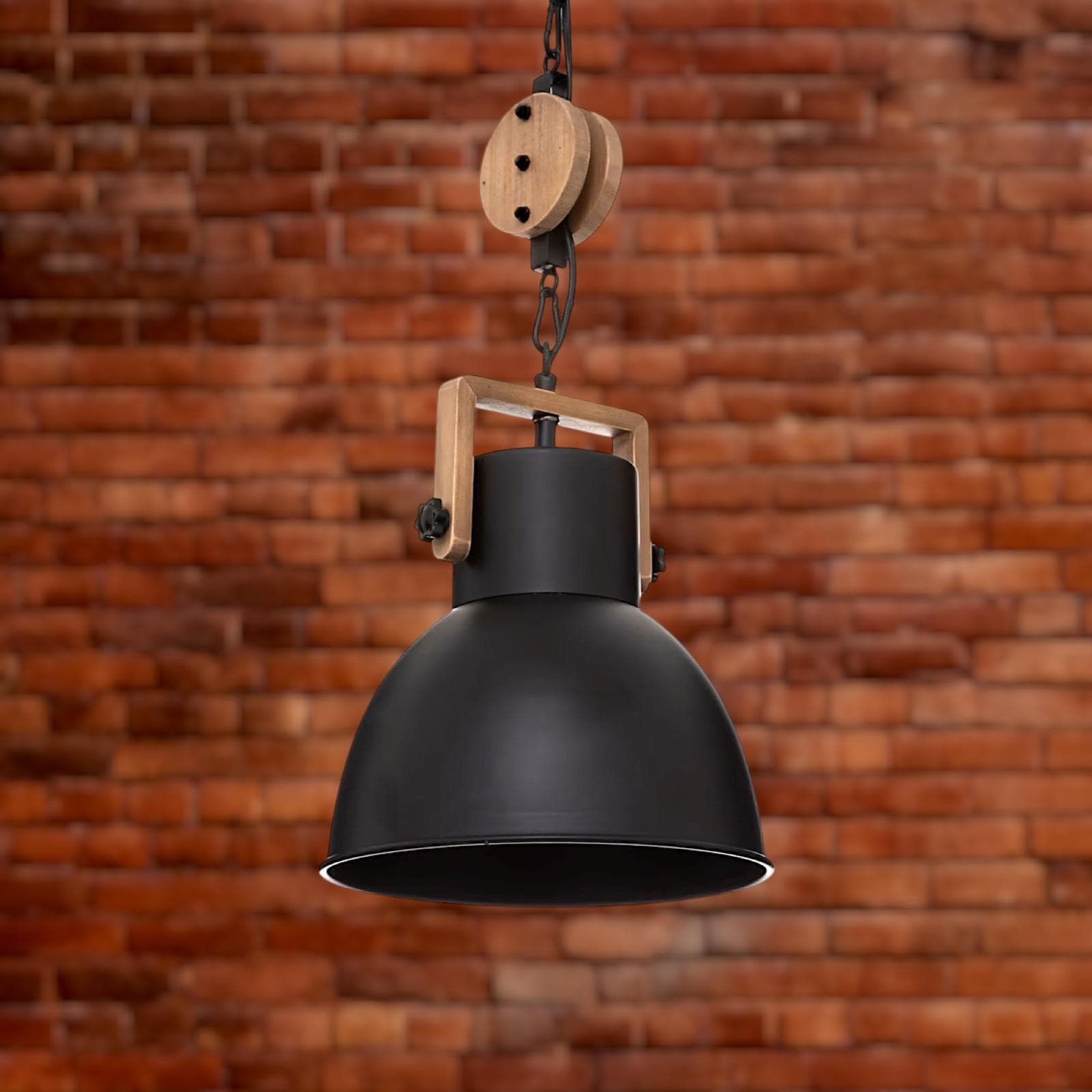 Lampada sospesa rotonda 23 cm in metallo nero e legno di pino