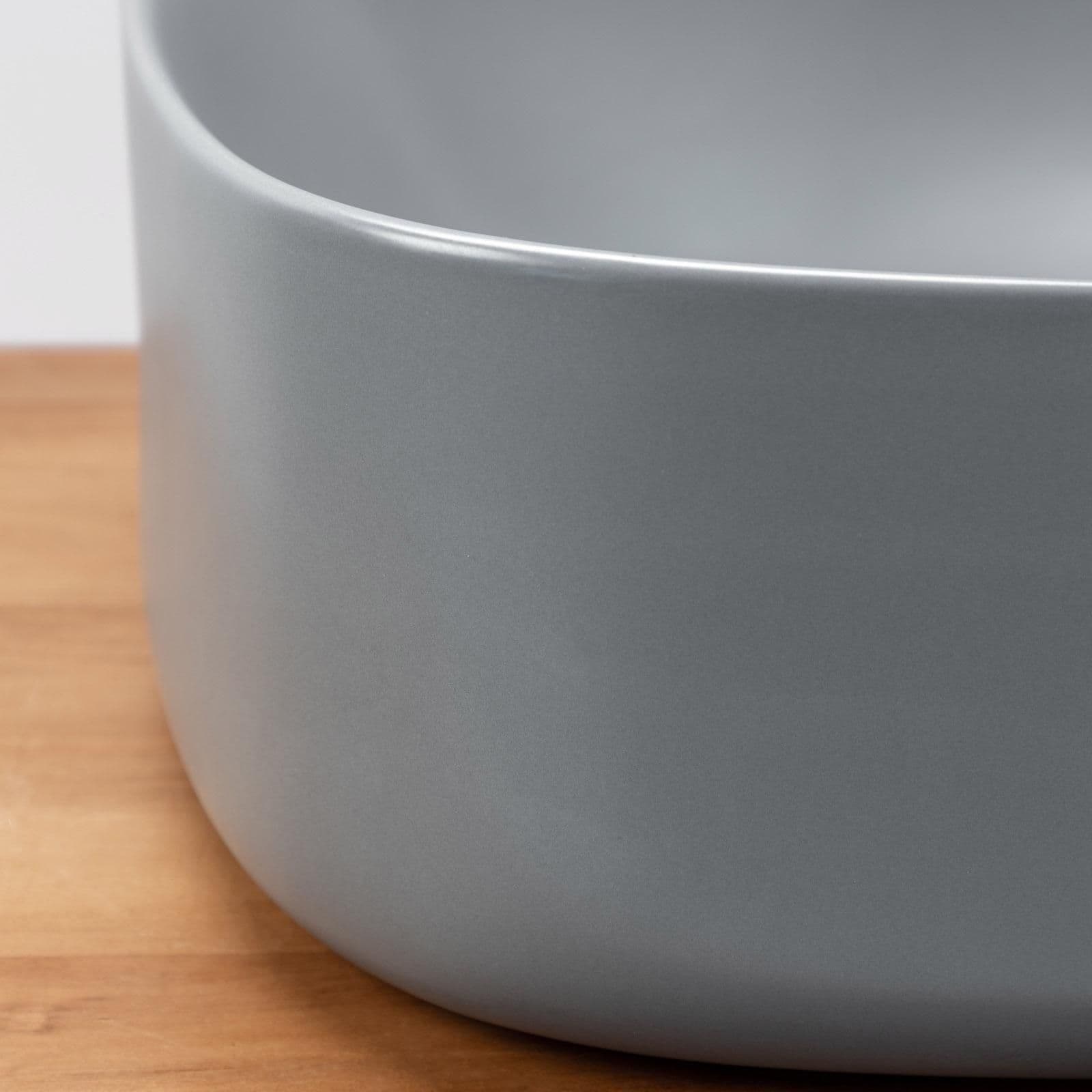 Lavabo da appoggio a bacinella 42x42cm in ceramica grigio opaco