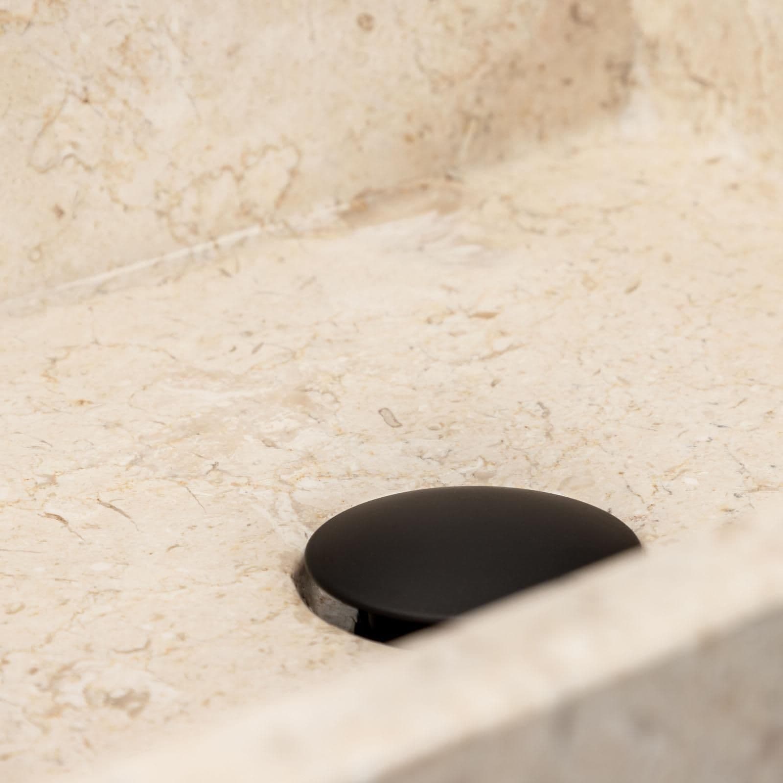 Lavabo da appoggio monoforo 40x40 cm in marmo crema lucido - Artizan