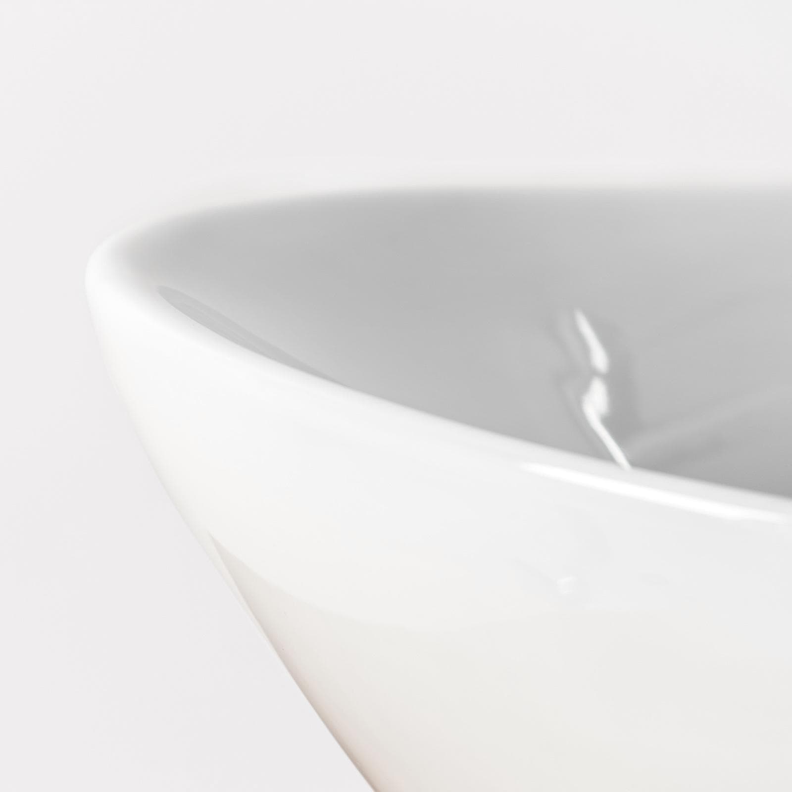 Lavabo ovale a bacinella 60x37 cm in ceramica bianco lucido - Cloe