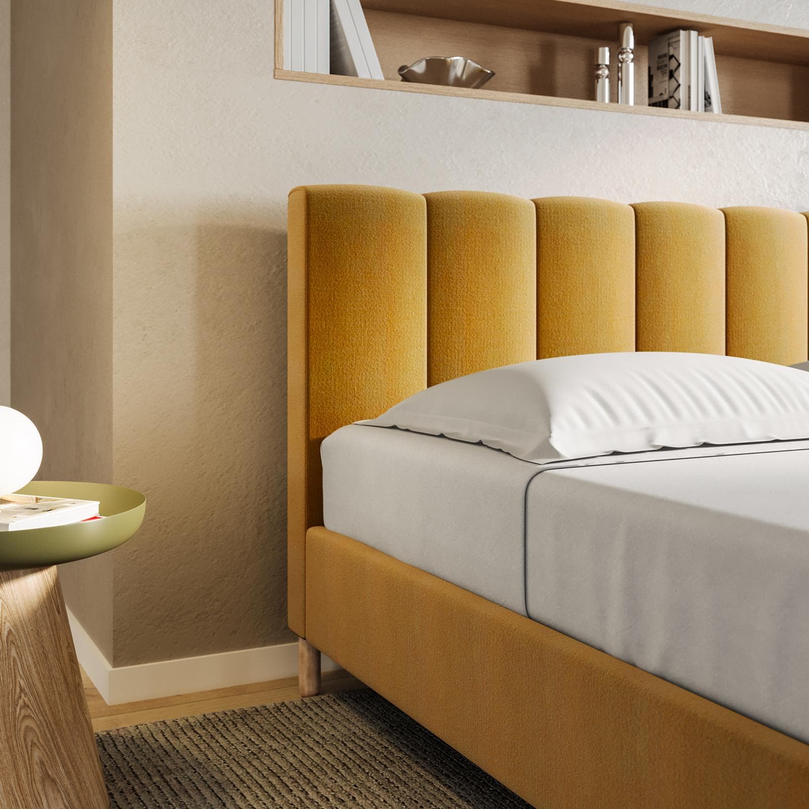 Letto matrimoniale 160x190 cm in tessuto senape con gambe in legno - Diskel