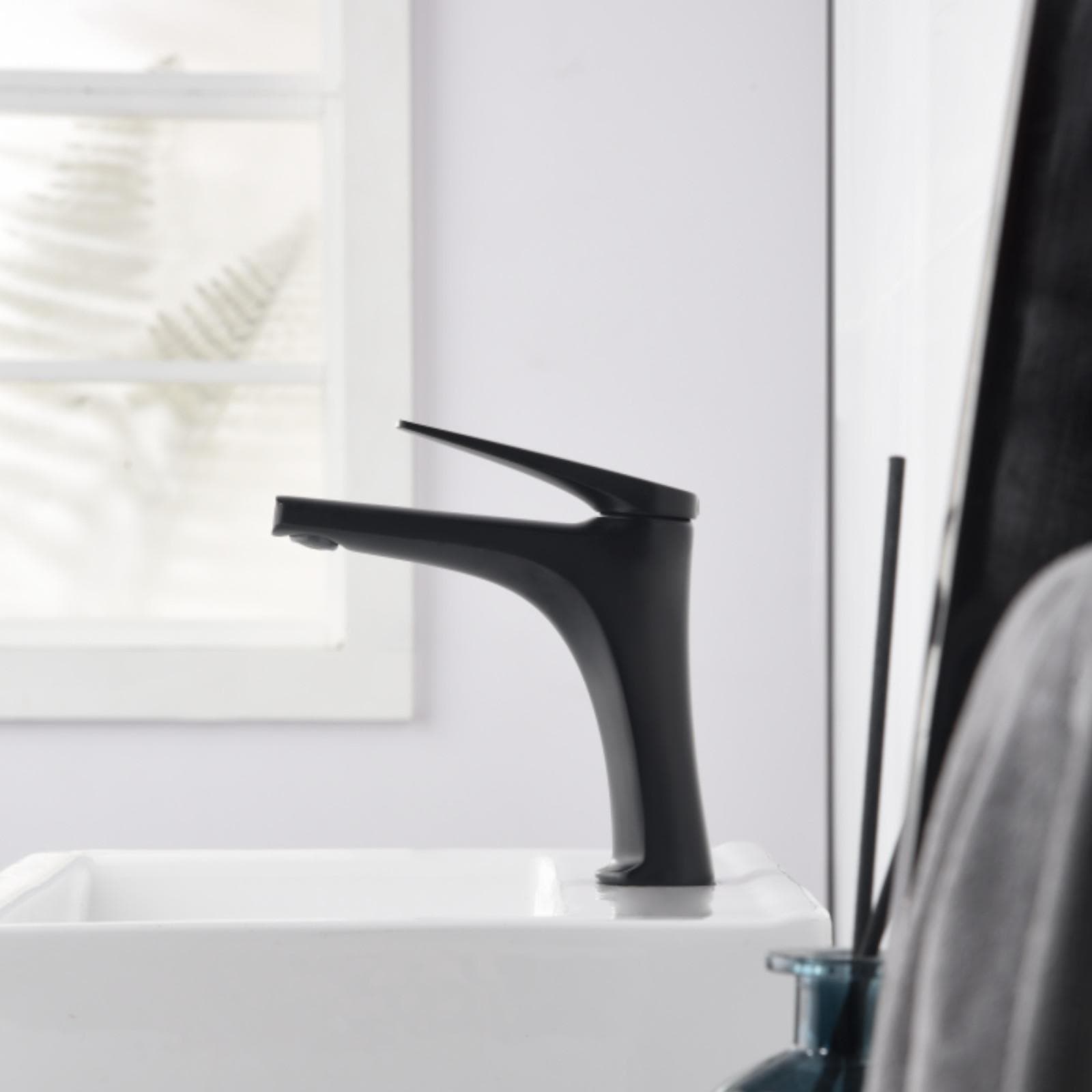 Miscelatore lavabo in ottone nero opaco - Poet