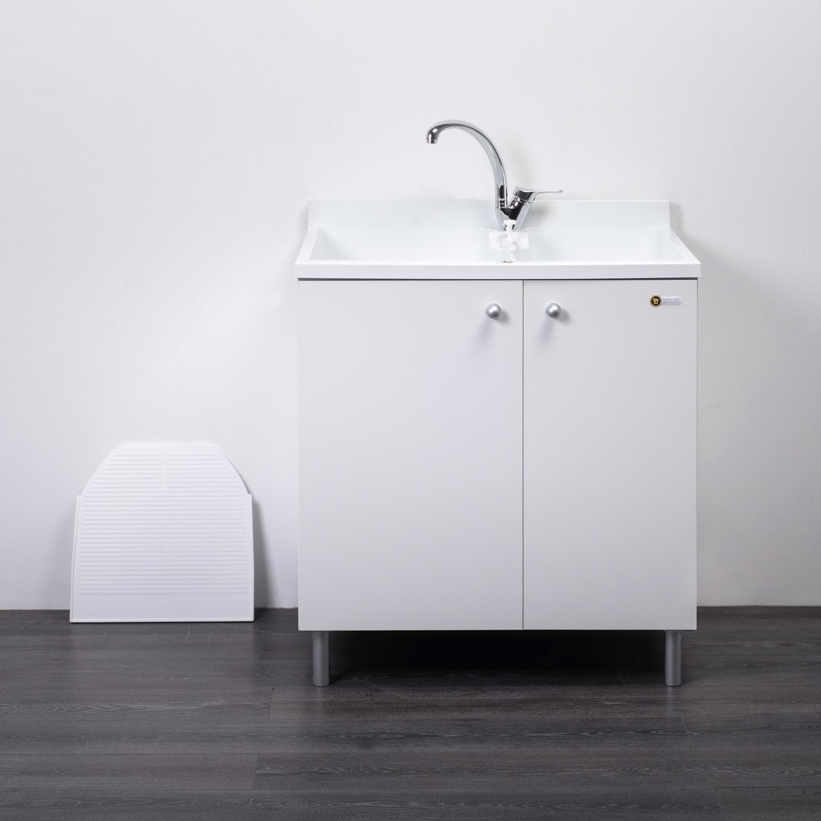 Mobile lavatoio 80x60 cm Montegrappa per interno con doppia anta e lavapanni