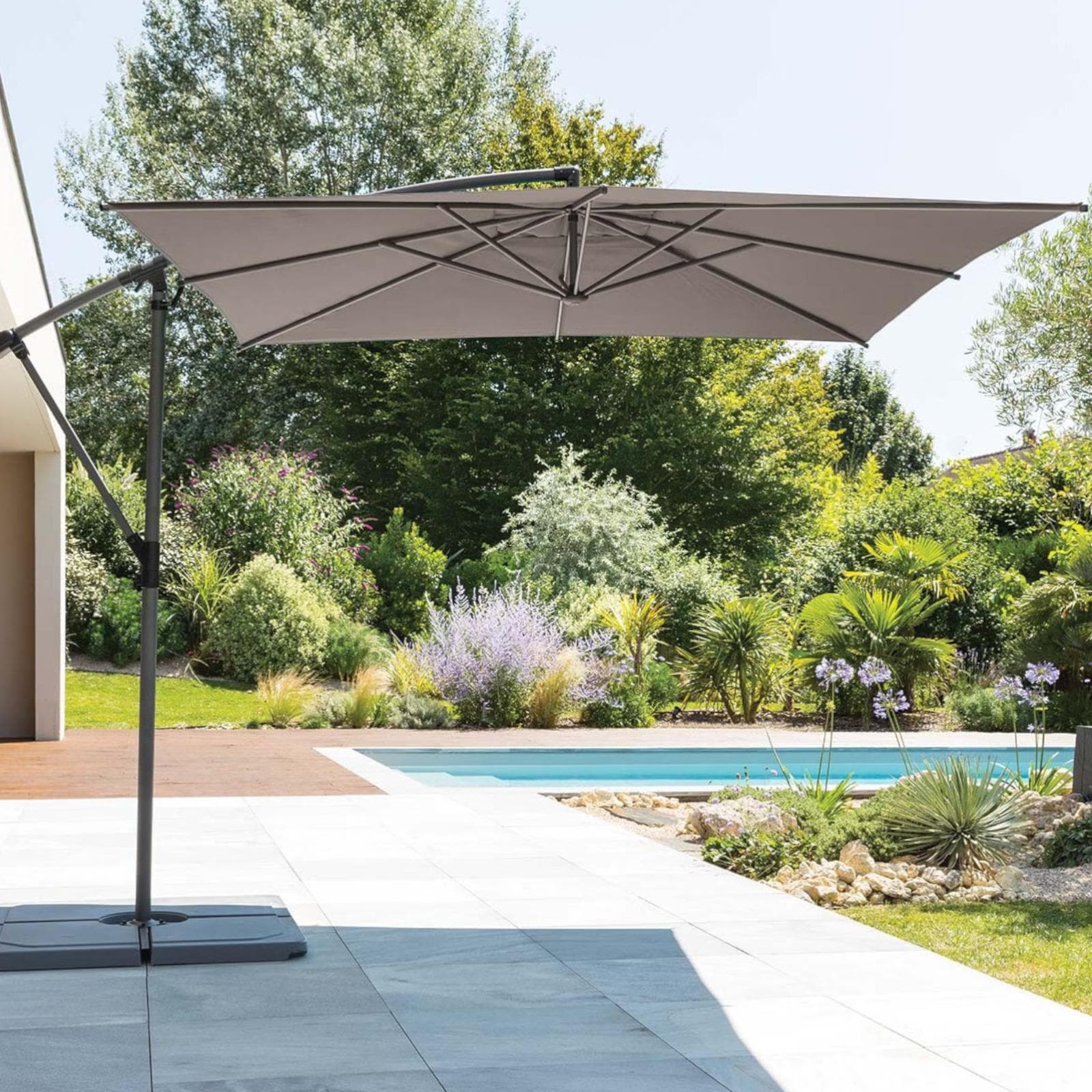 Ombrellone palo laterale 2,5x2,5 m con telo tortora - Cannes