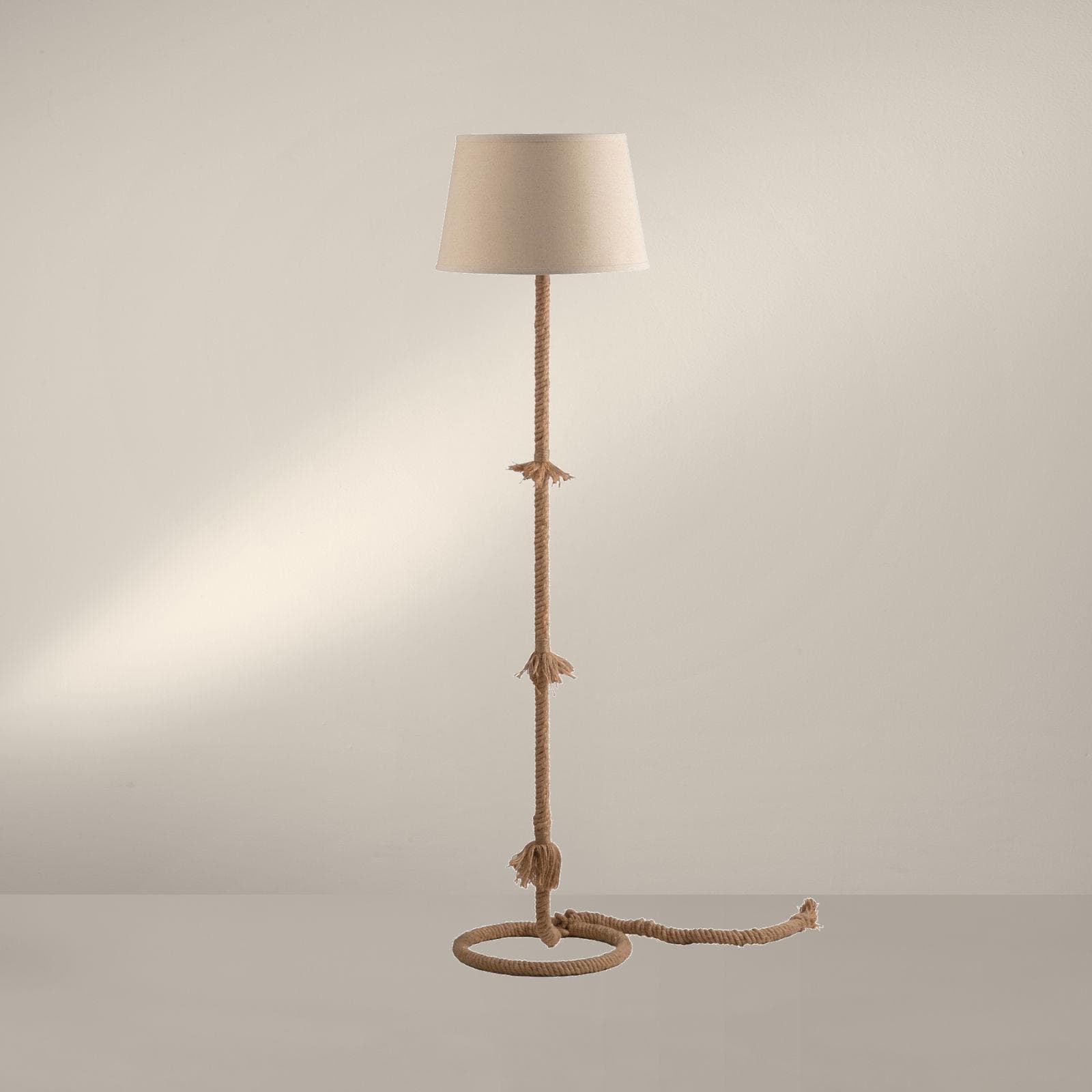 Piantana 38x150 cm in corda e metallo nero