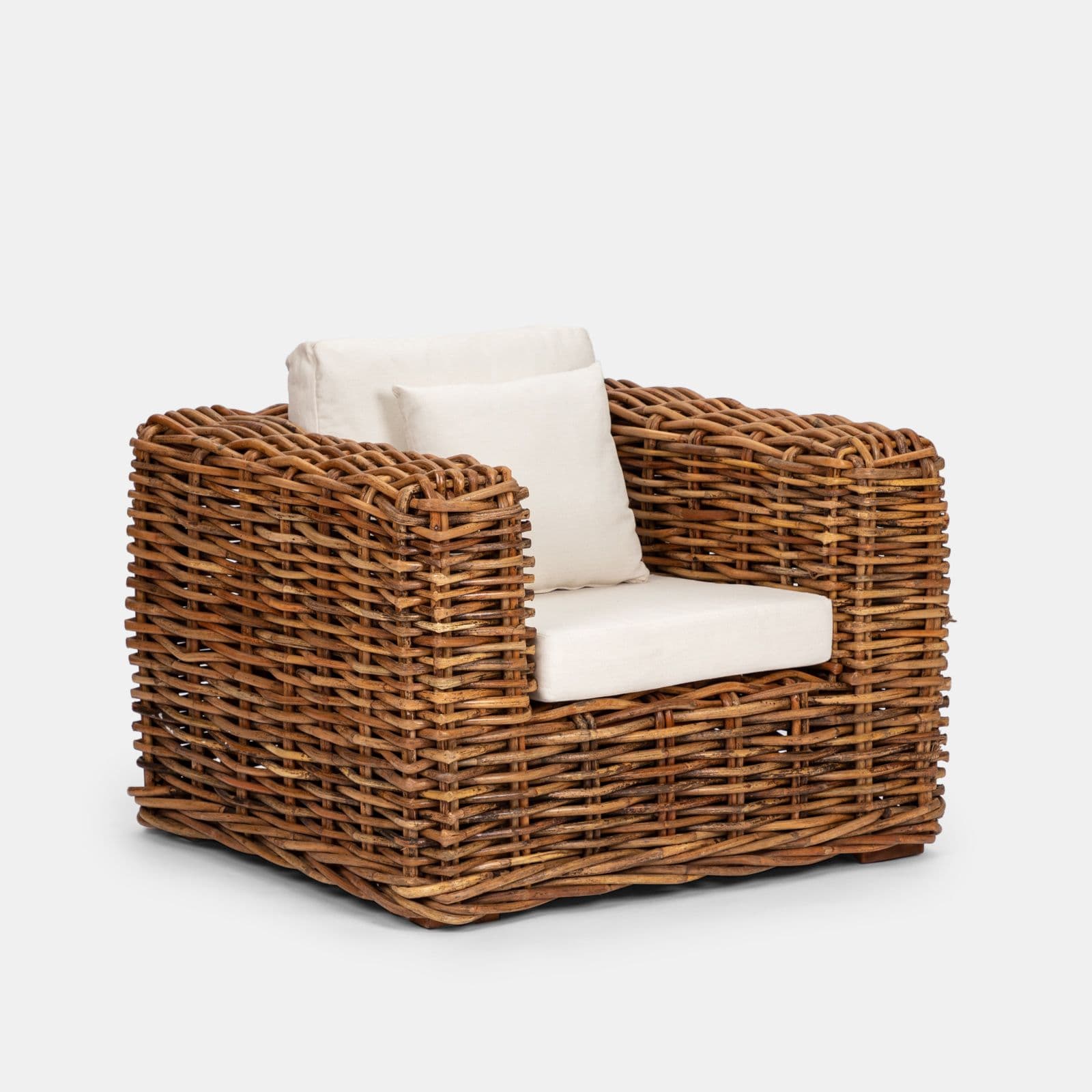 Poltrona in rattan naturale con soffici cuscin ecrù - Daril