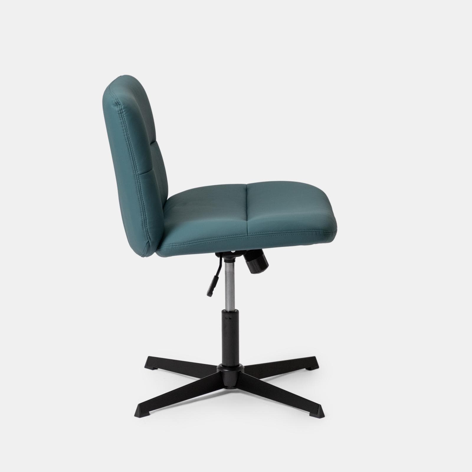 Poltrona girevole da ufficio in similpelle blu petrolio con base in metallo nero - Lexie