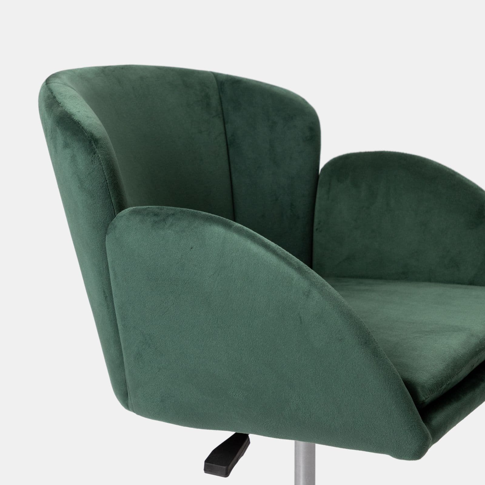 Poltrona da ufficio girevole in velluto verde con base cromata - Smith