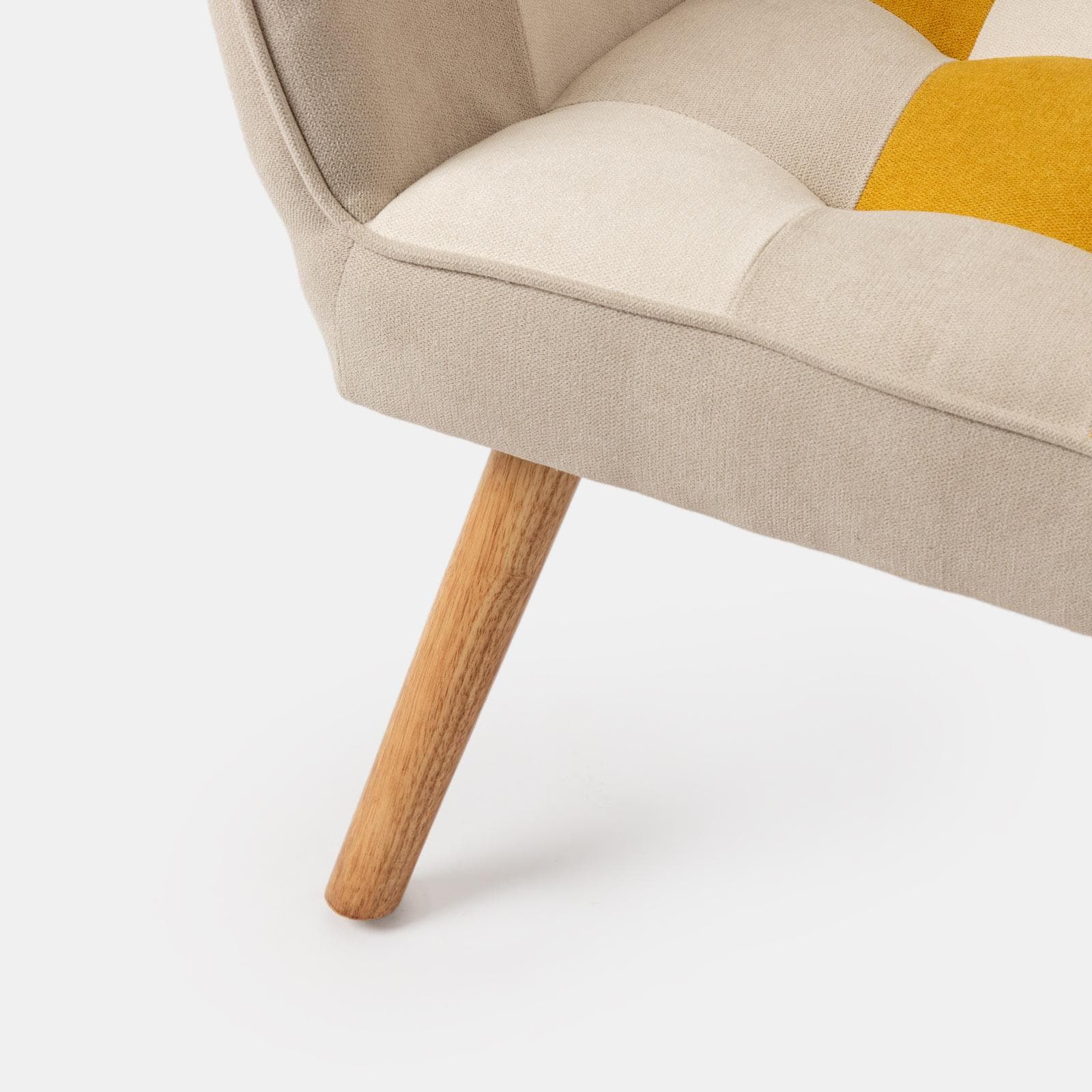 Poltrona scandinava in tessuto patchwork multicolor giallo con schienale avvolgente - Copenaghen