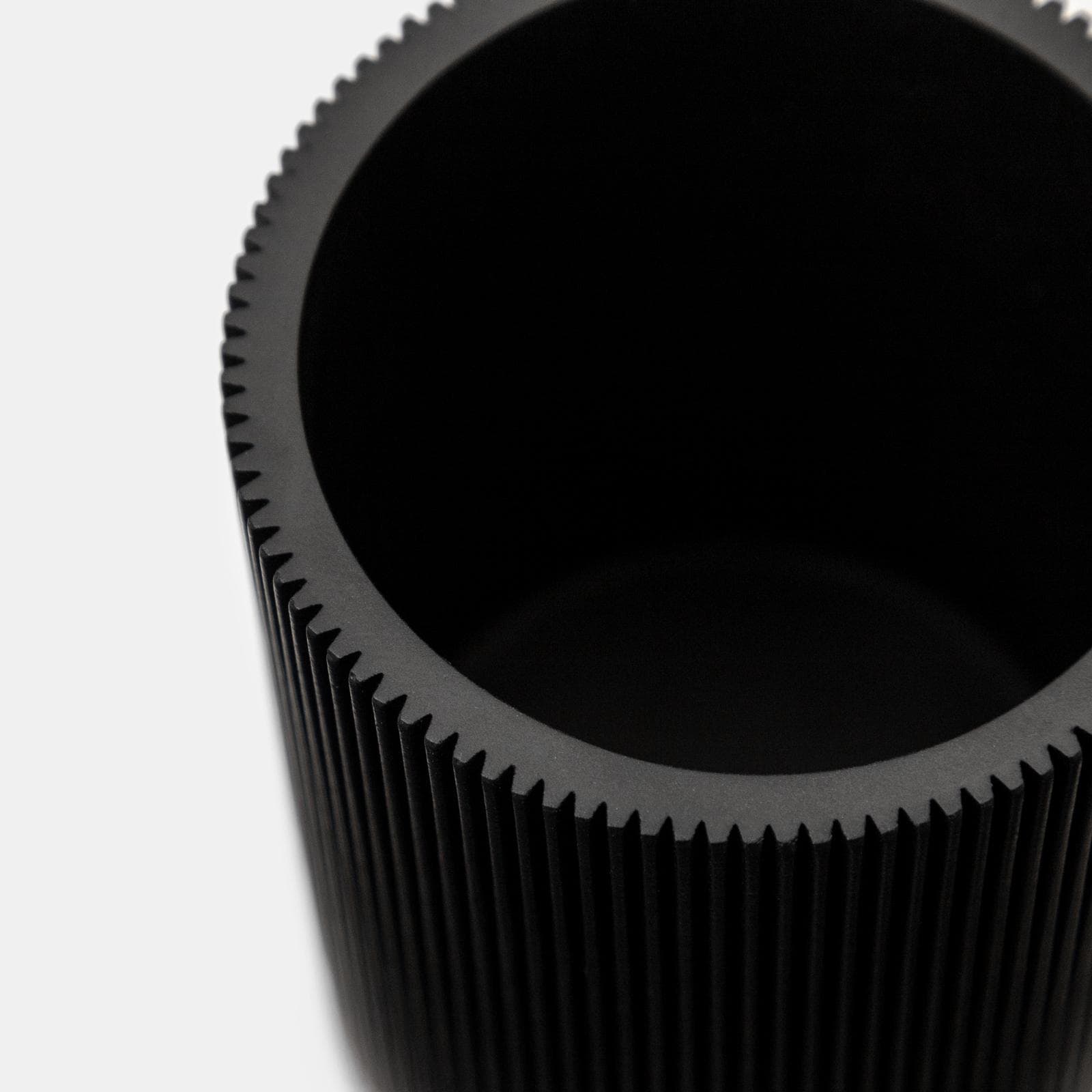Portaspazzolini d'appoggio in pietra nero rigato con base in bambù - Scottie