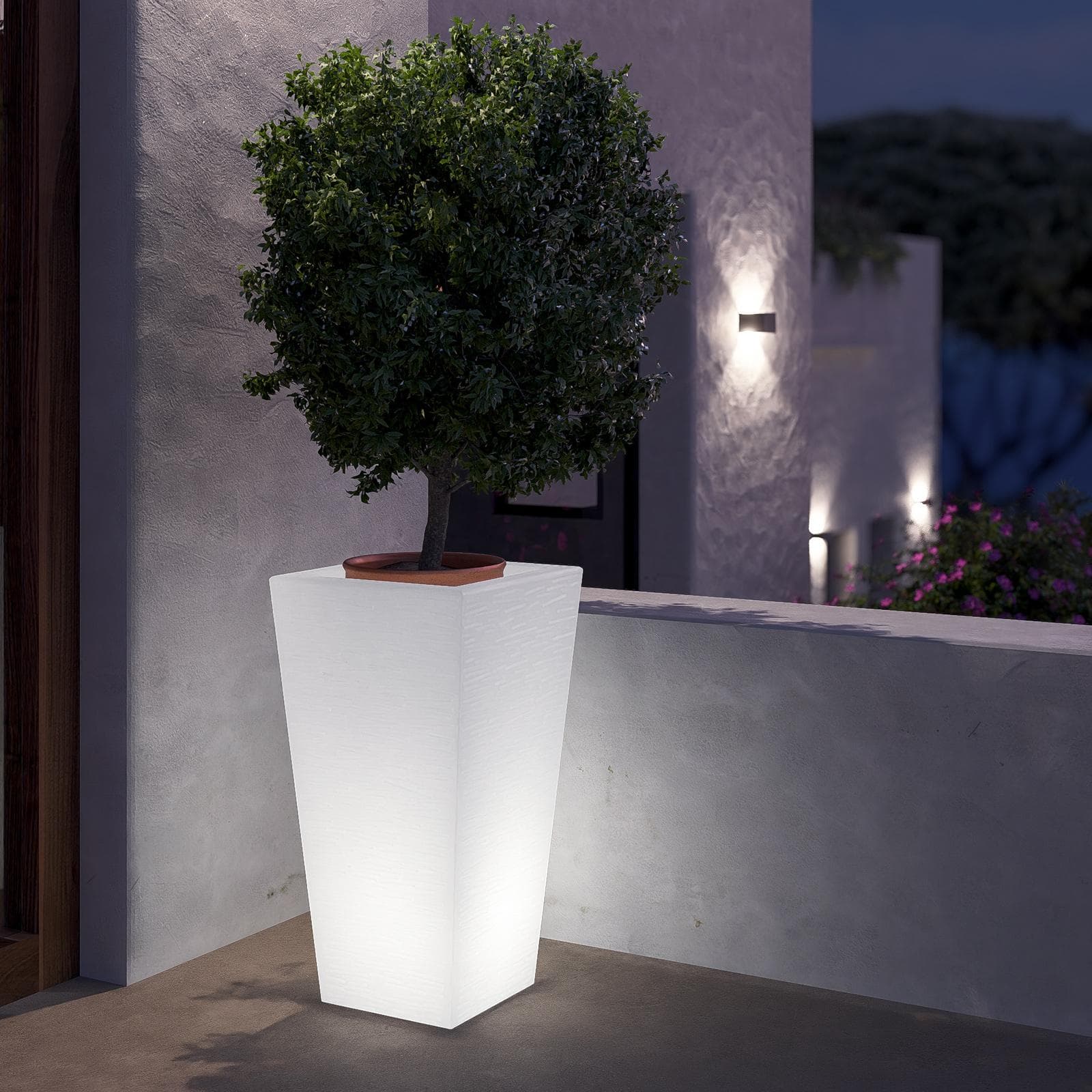 Portavaso da esterno rustico 66 h cm in polietilene neutro con kit luce - Allicy