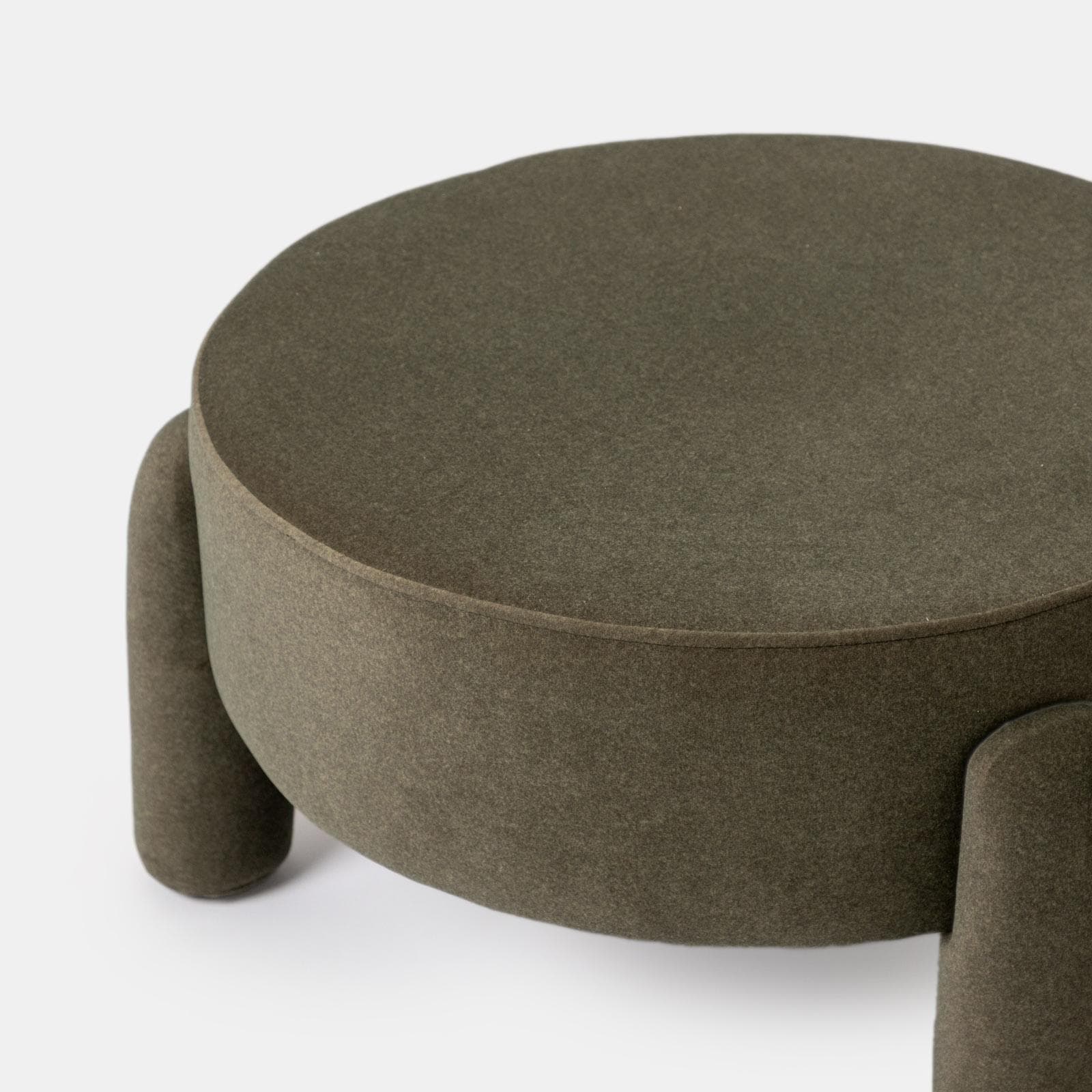 Pouf imbottito 65 cm in tessuto pile verde militare - Zacar