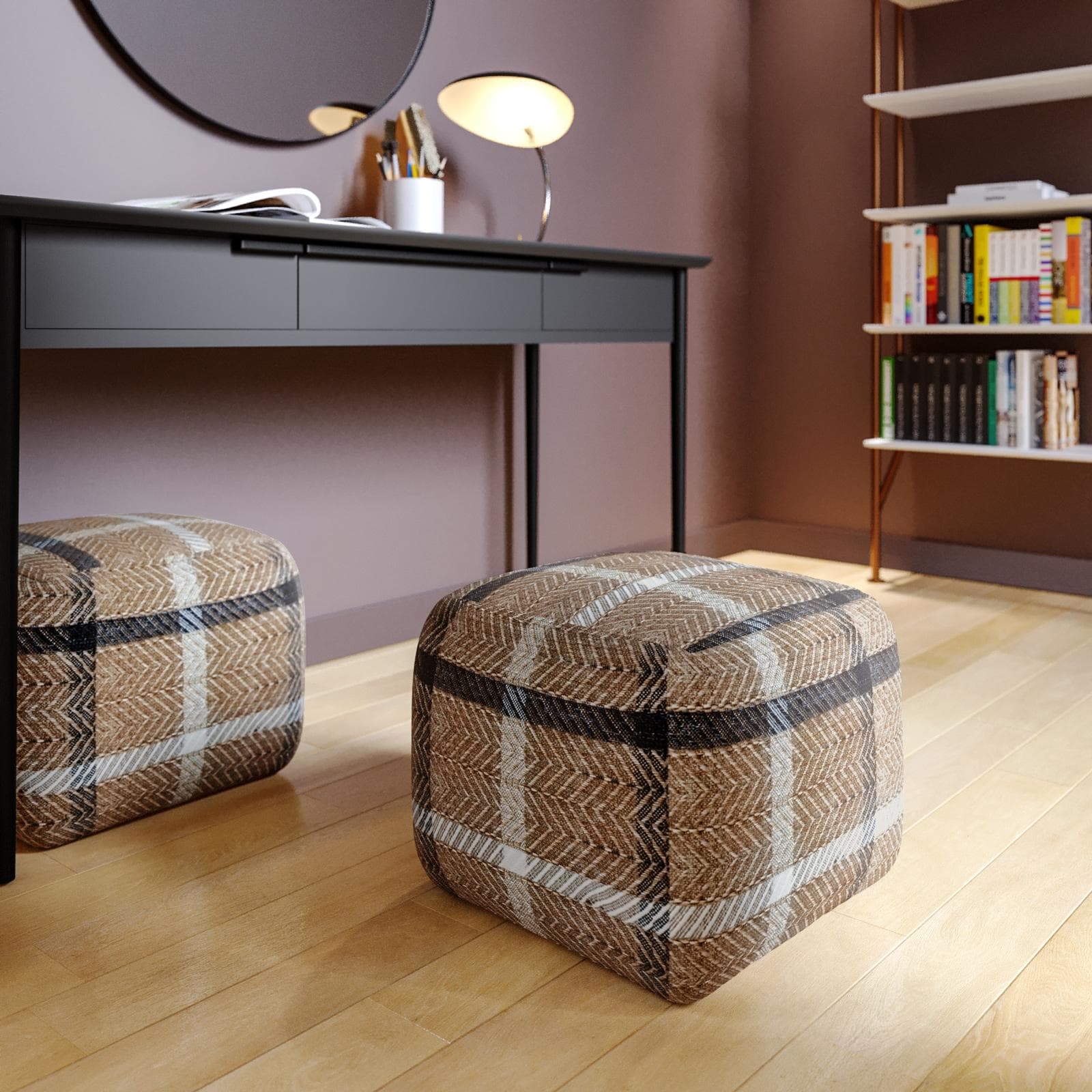 Pouf imbottito 45x45 cm in tessuto idrorepellente a quadri cappuccino - Rupert