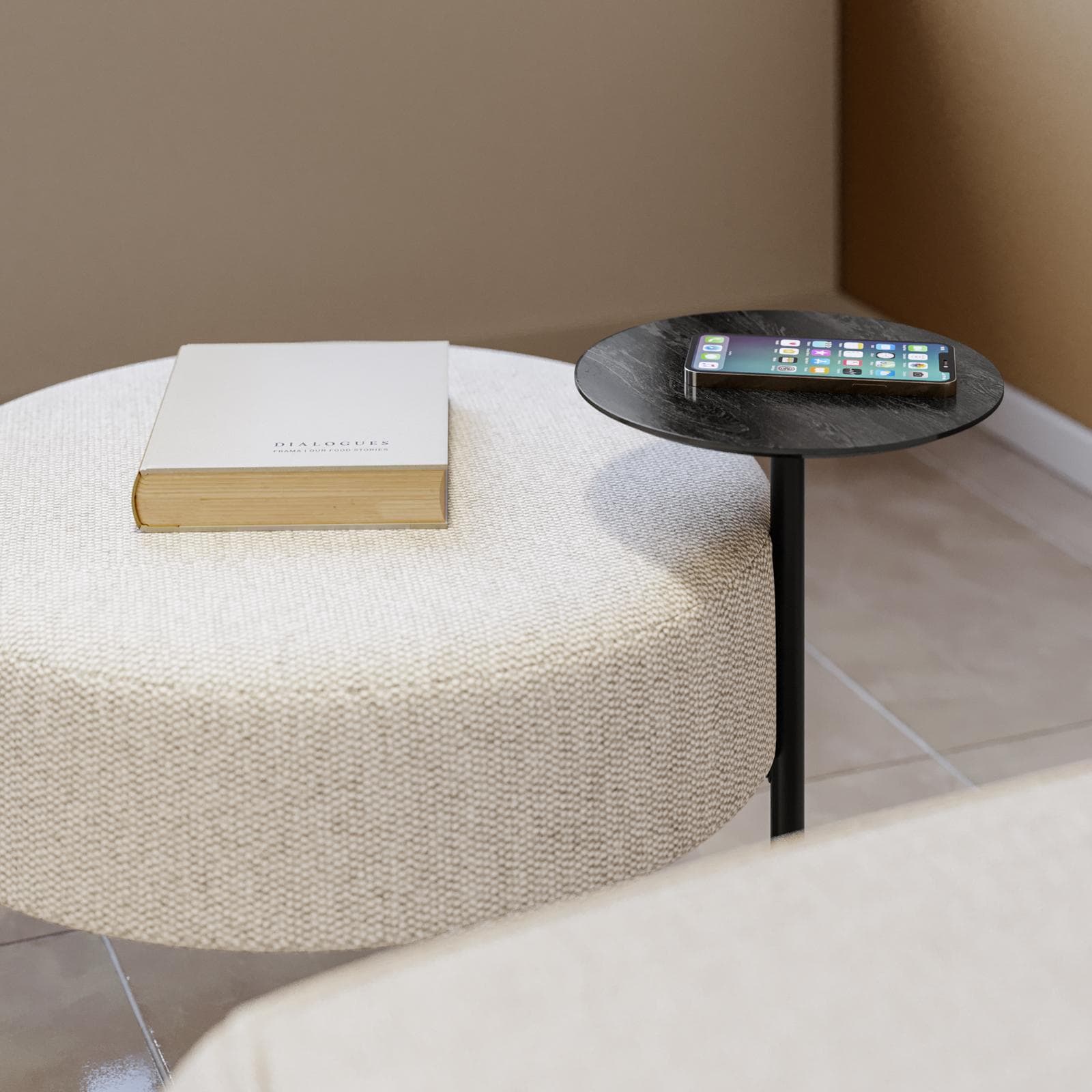 Pouf rotondo 64 cm in maglia bianco con tavolino effetto legno nero - Farel