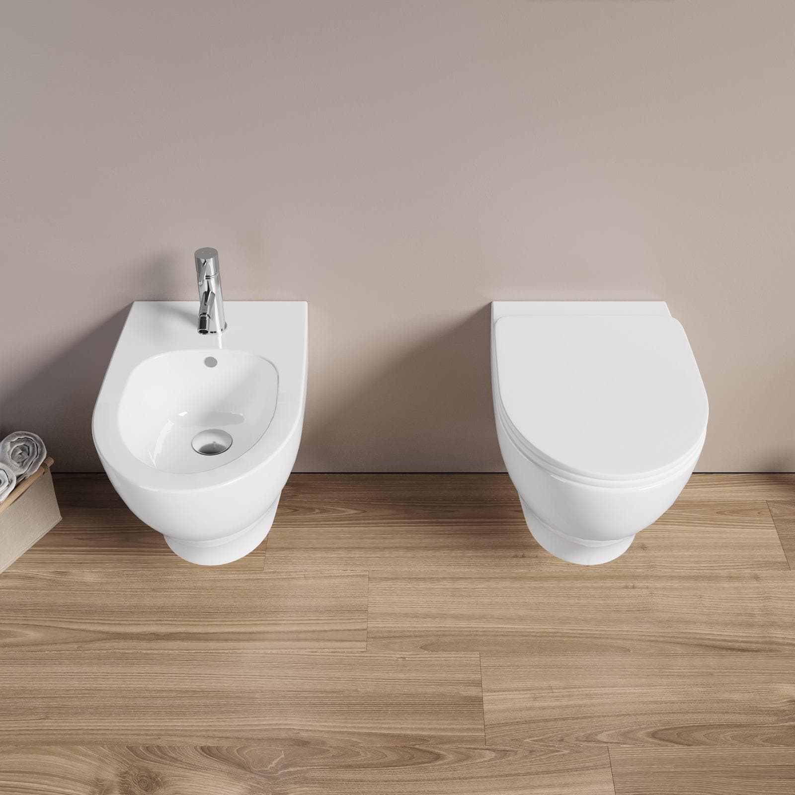 Sanitari sospesi Azzurra serie Pratica in ceramica con sedile copri wc