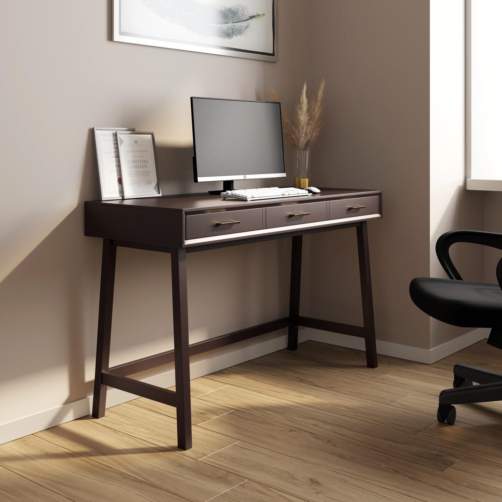 Scrivania 120x48 cm in legno color castagno con 3 cassetti e maniglia dorata - Lilim