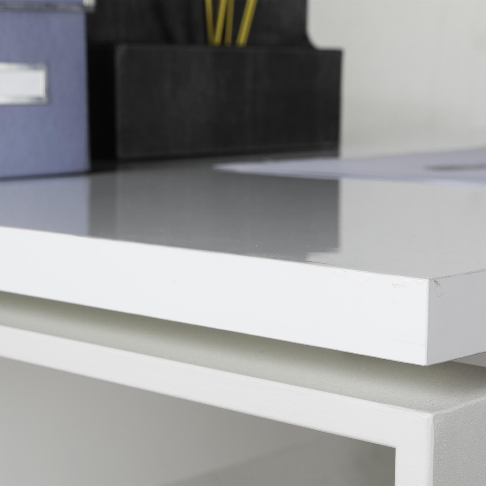 Scrivania 170x80 cm con top in legno bianco da 30 mm e gambe in metallo - Homely office