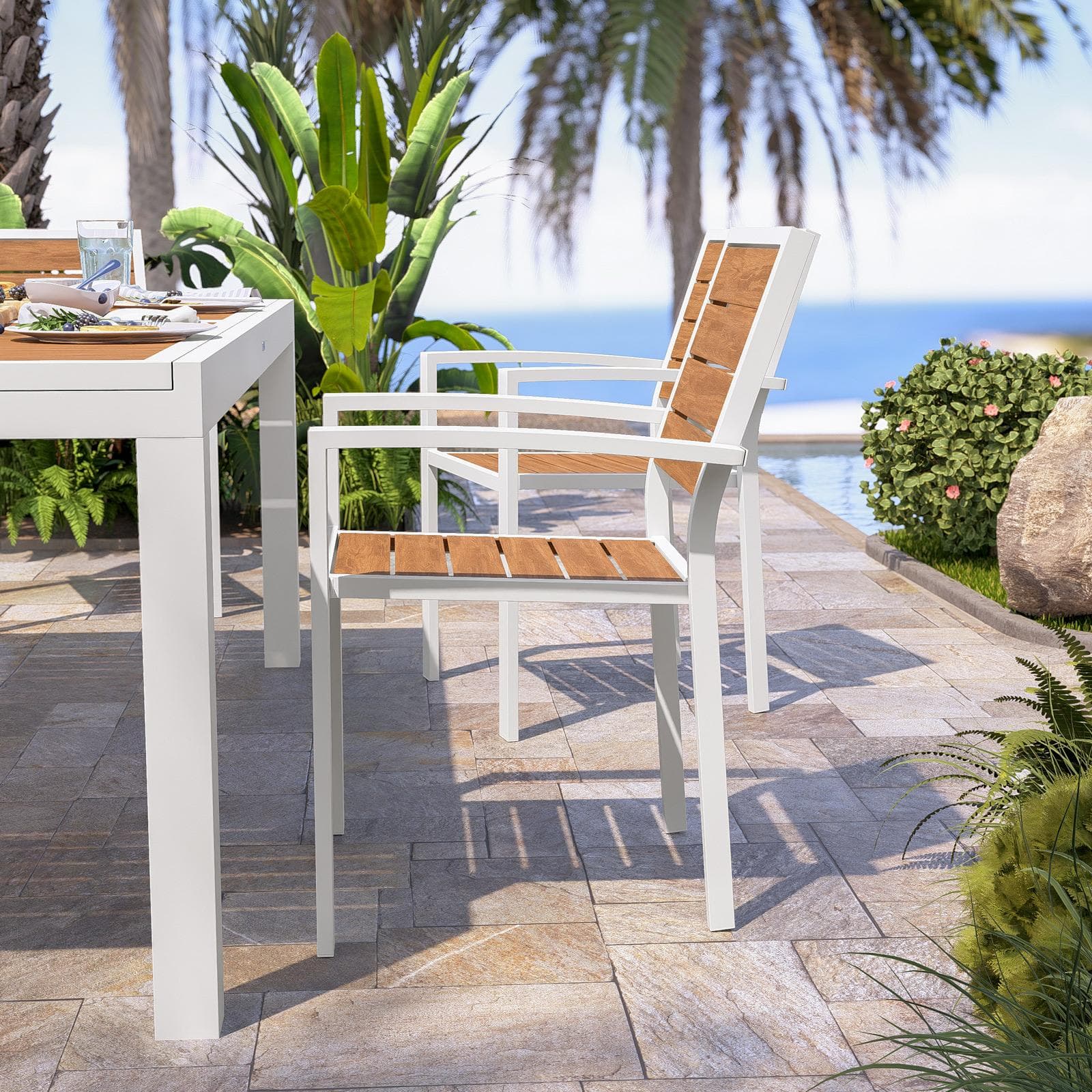 Sedia da esterno con braccioli in alluminio bianco e doghe effetto legno caramello - Carioca Wood