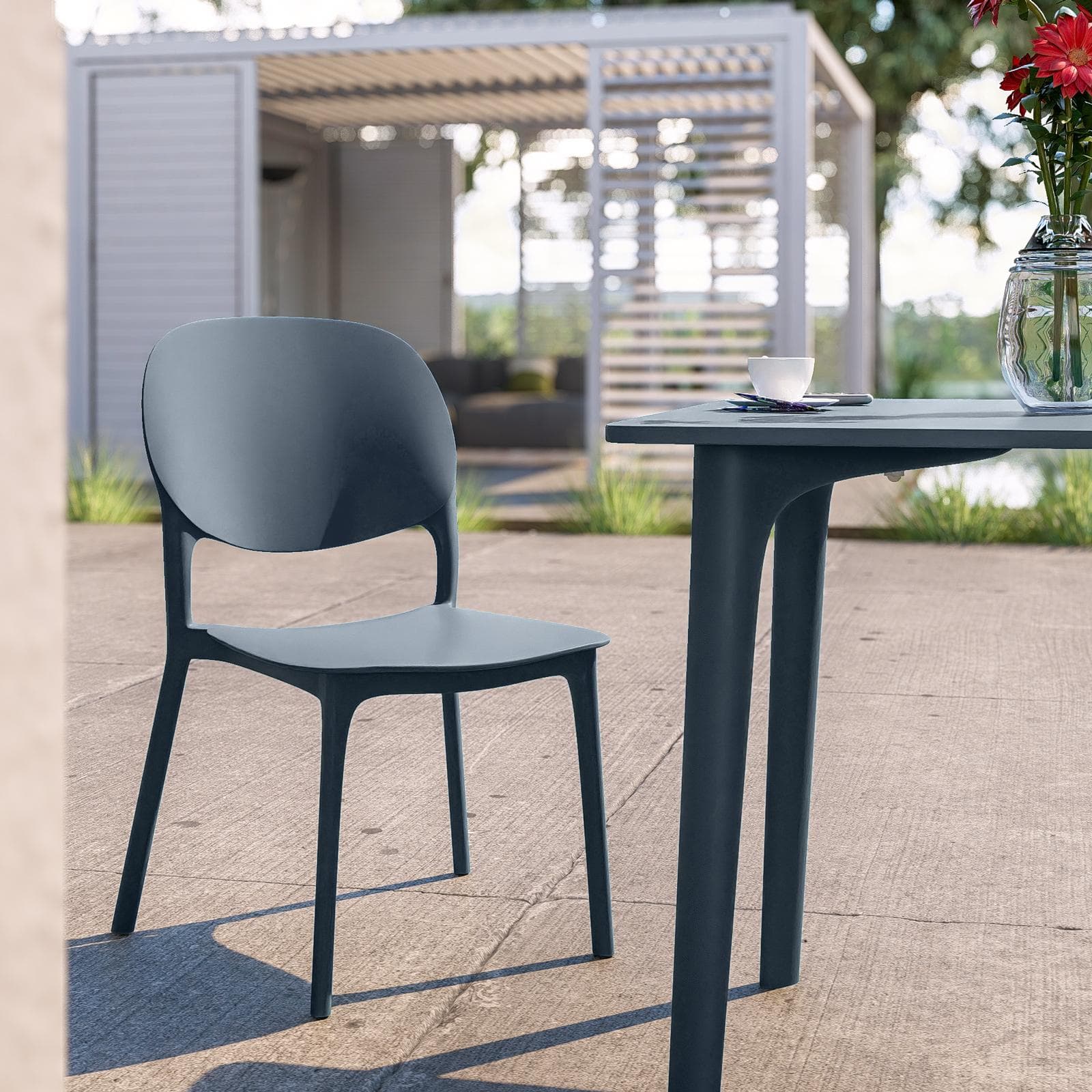 Sedia impilabile da giardino in polipropilene blu oceano - Qalis