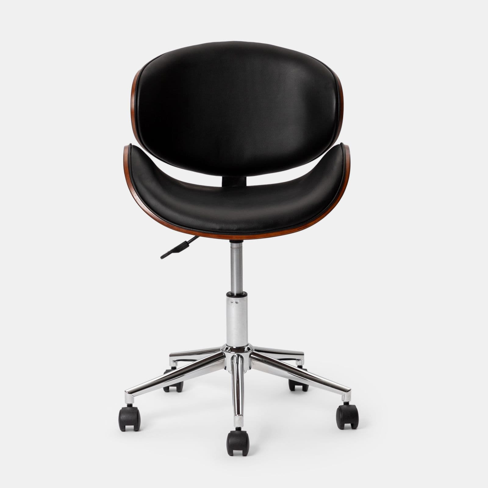 Sedia da ufficio in similpelle nera con rivestimento in legno e base cromata - Dabu