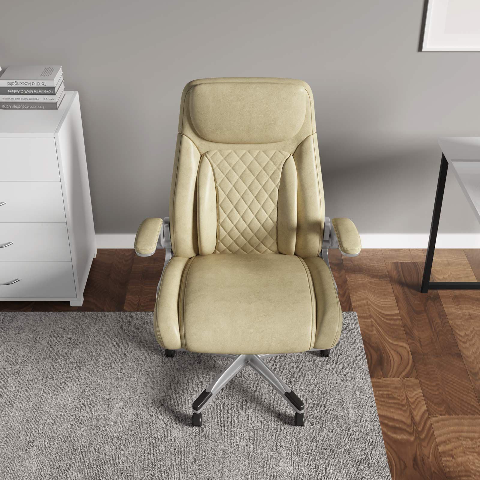 Poltrona da ufficio girevole imbottita in similpelle beige con base e braccioli satinati - Collin