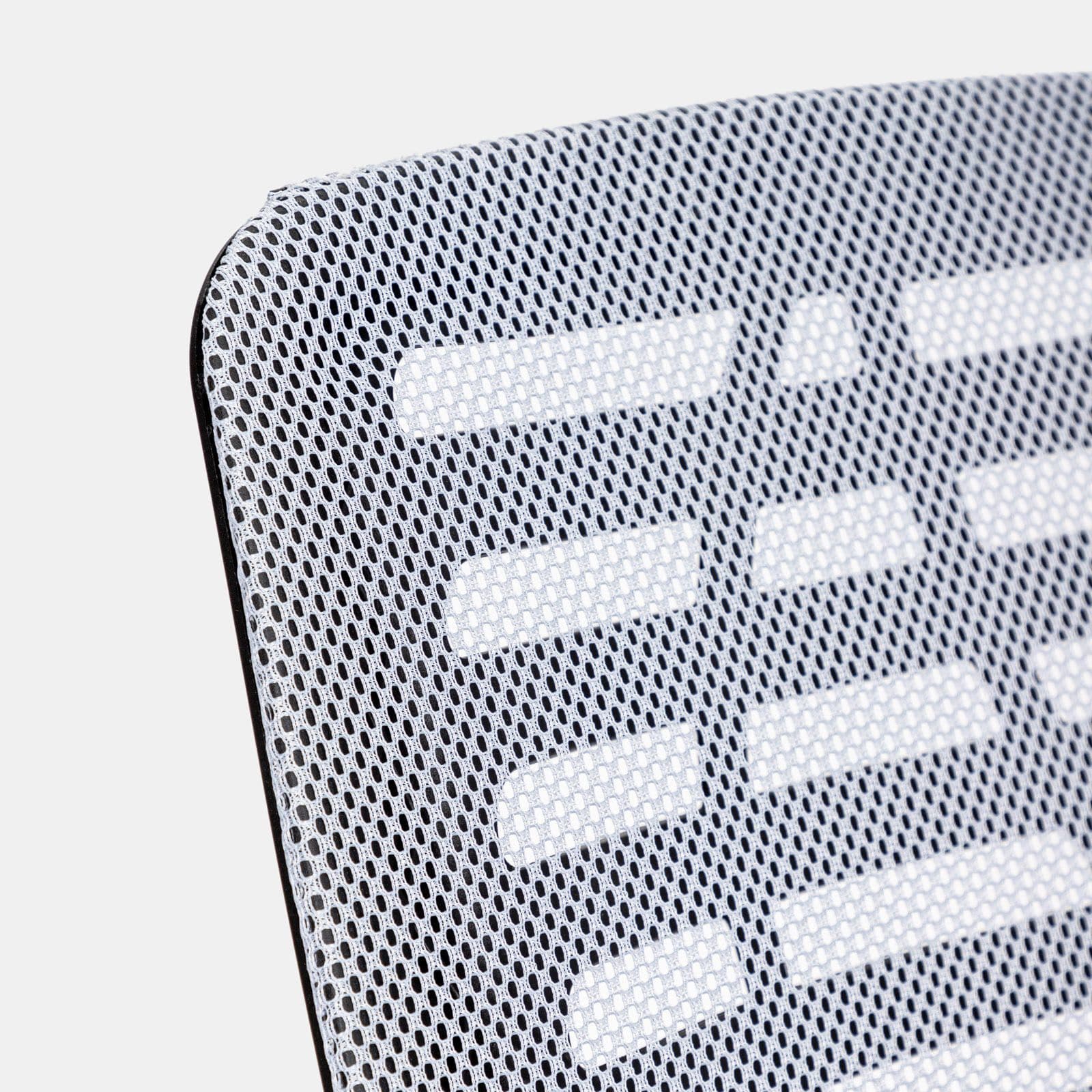Sedia da ufficio girevole in tessuto mesh nero e schienale traspirante grigio - Storex