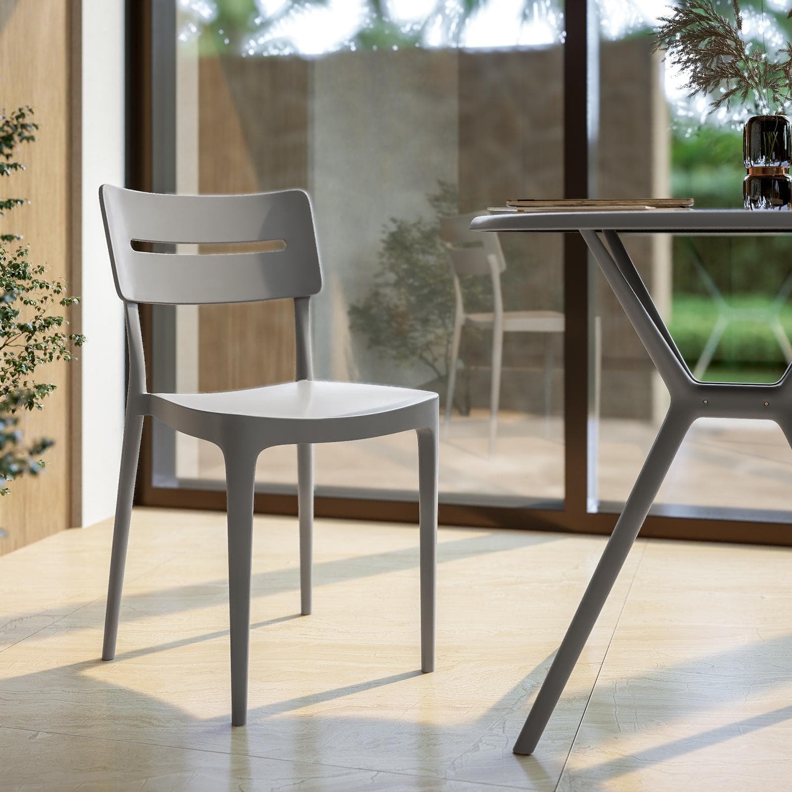 Sedia impilabile in polipropilene grigio - Deanna