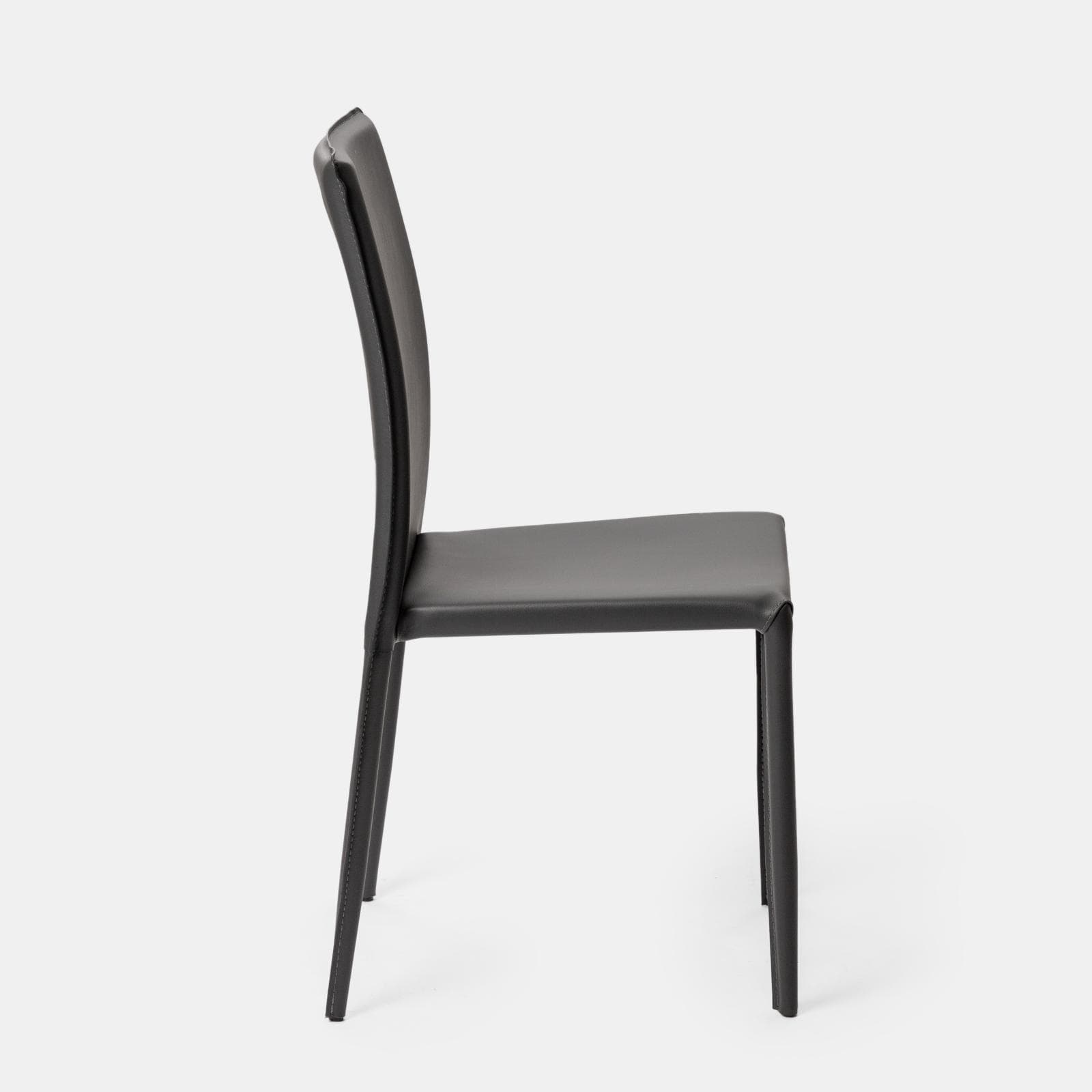Sedia in similpelle antracite con gambe in metallo rivestite - Manfredi