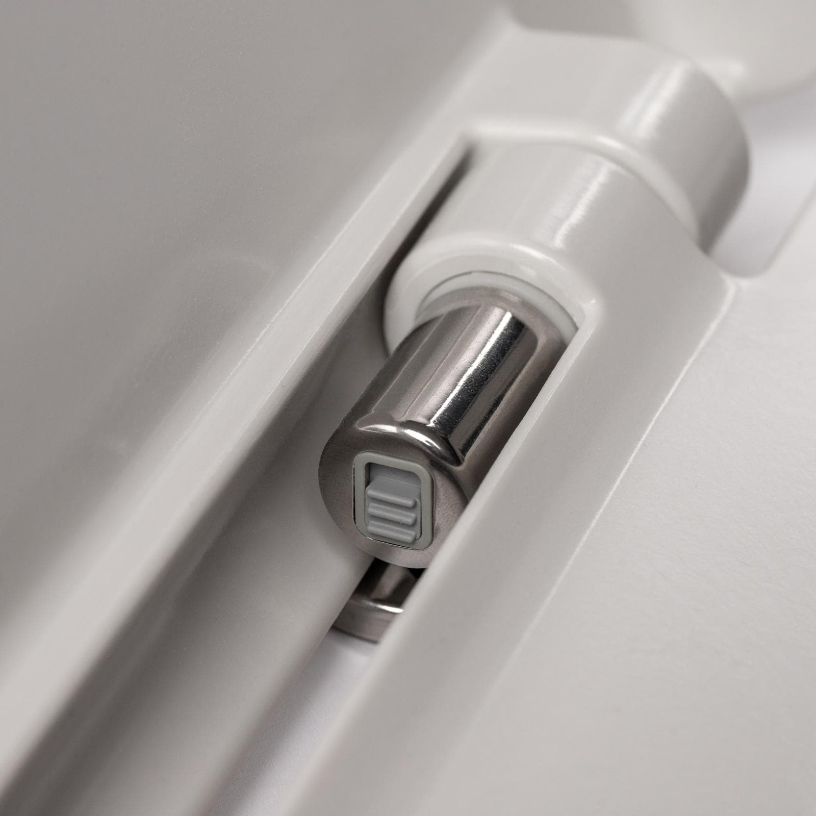 Sedile avvolgente termoindurente bianco con chiusura soft-close