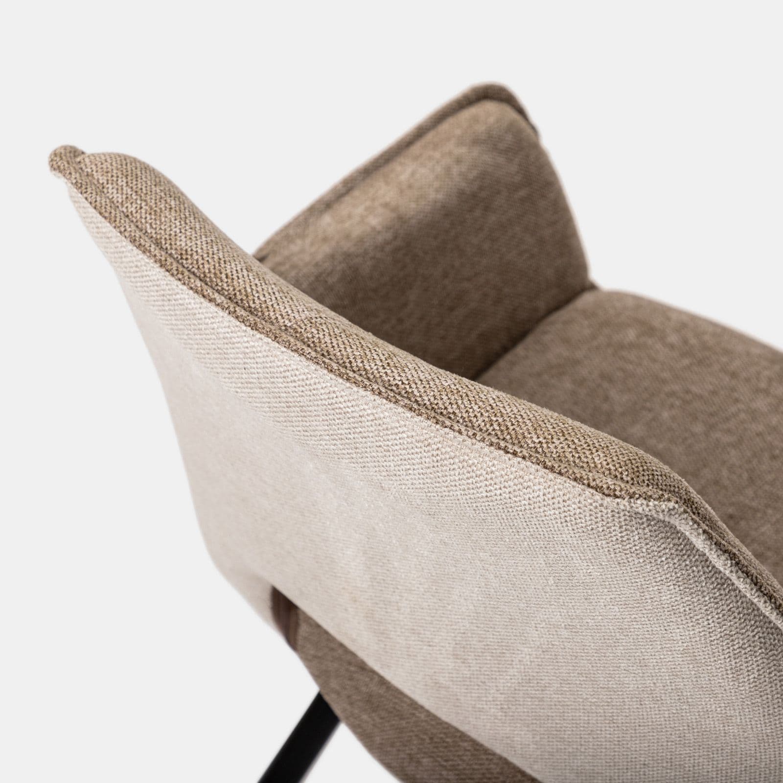 Set 2 poltrone in tessuto beige e tortora con gambe nere - Talia