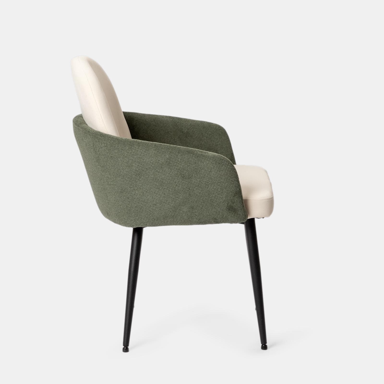 Set 2 poltrone in velluto beige con braccioli e schienale in tessuto verde e gambe in metallo nero - Shayla