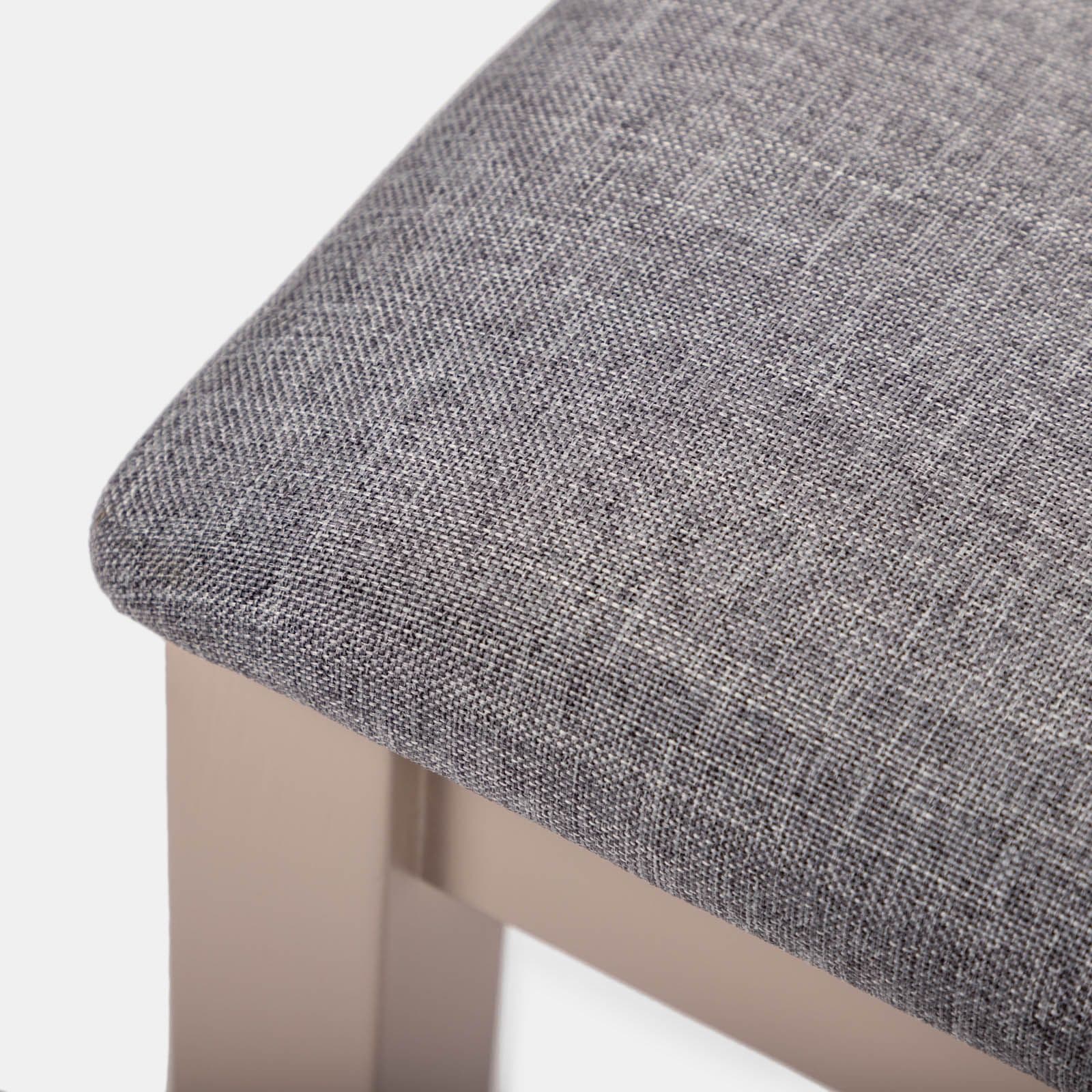 Set 2 sedie in legno cashmere con cuscino grigio chiaro - Tucana