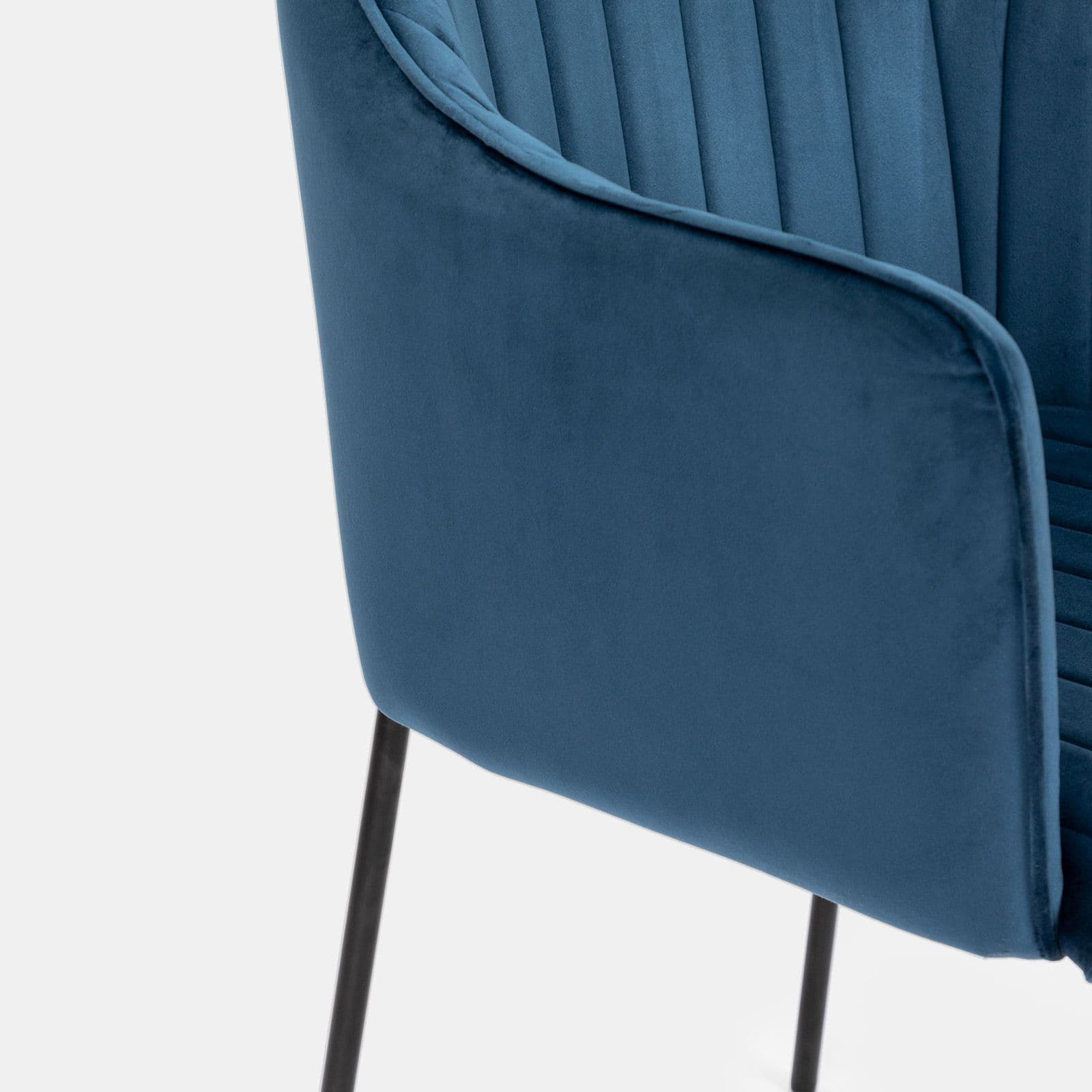 Set 2 sedie in velluto blu scuro e gambe in metallo nero - Vanus