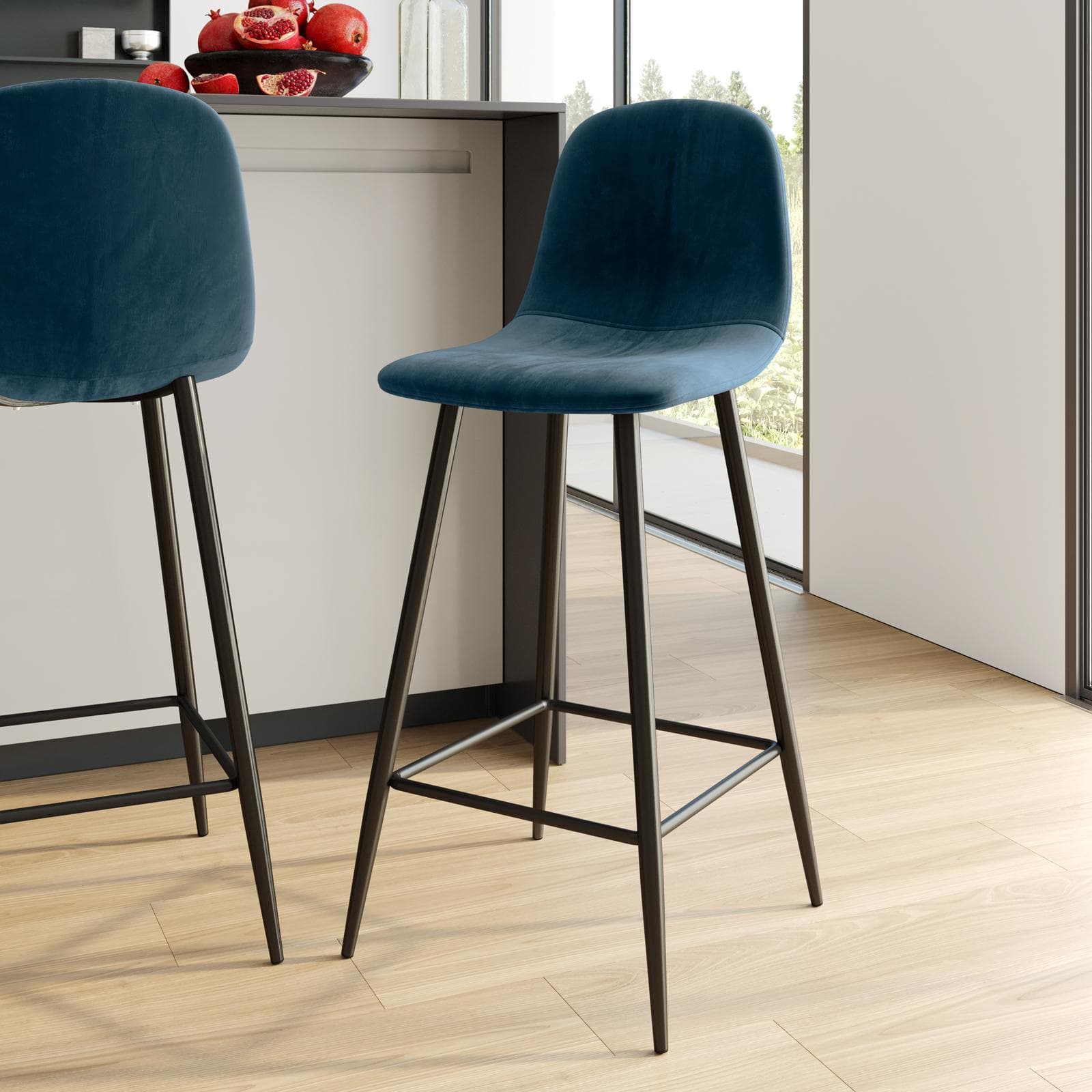 Set 2 sgabelli in velluto blu con gambe in metallo nere - Finesse