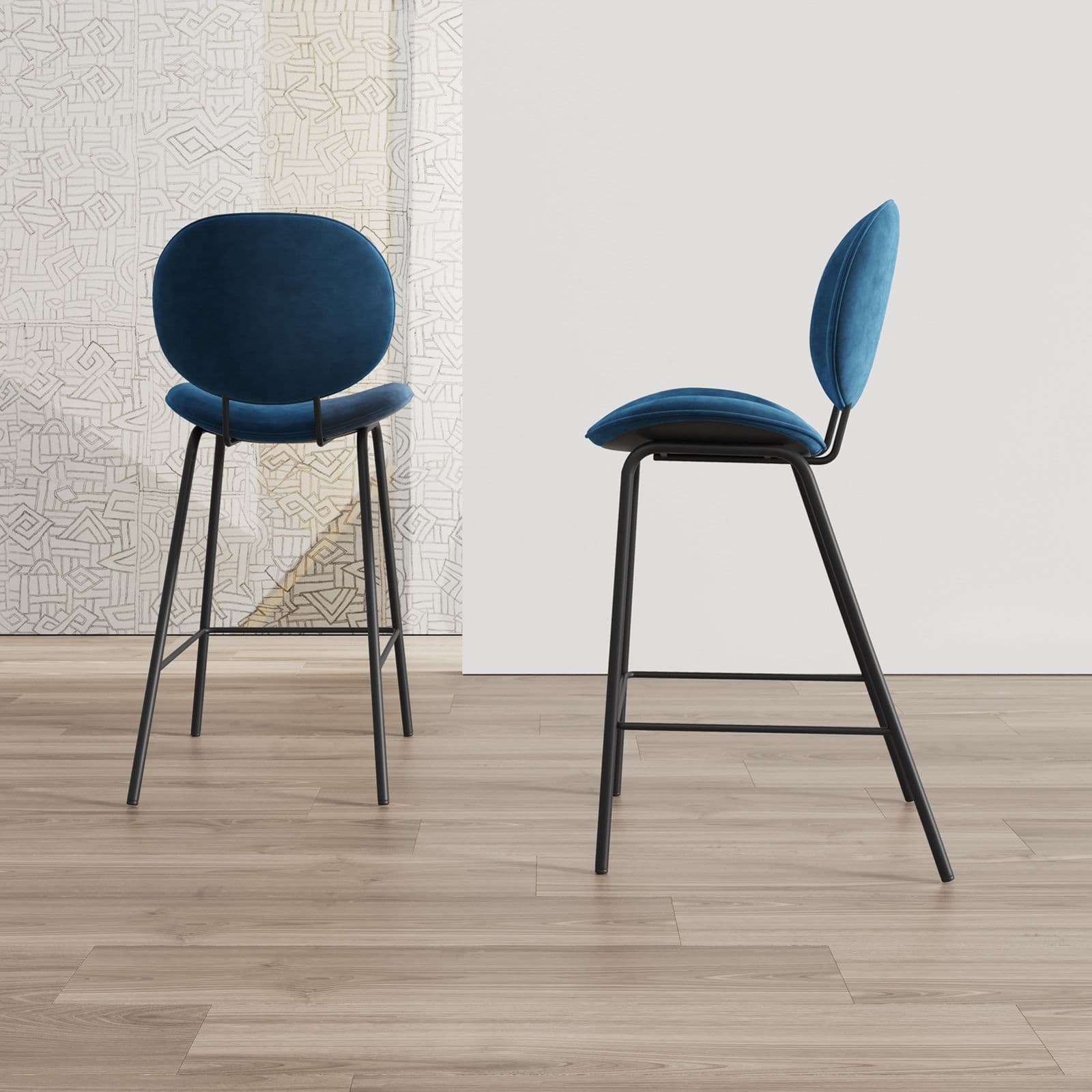 Set 2 sgabelli in velluto blu con gambe in metallo nero - Milva