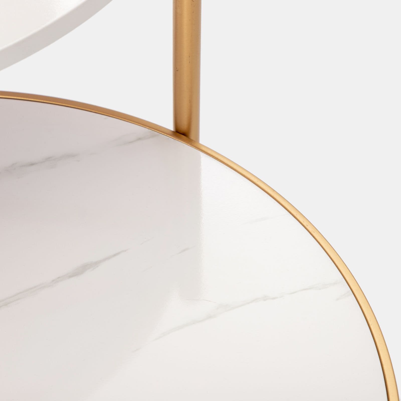 Set 2 tavolini in metallo oro con piano bianco effetto marmo - Lefar