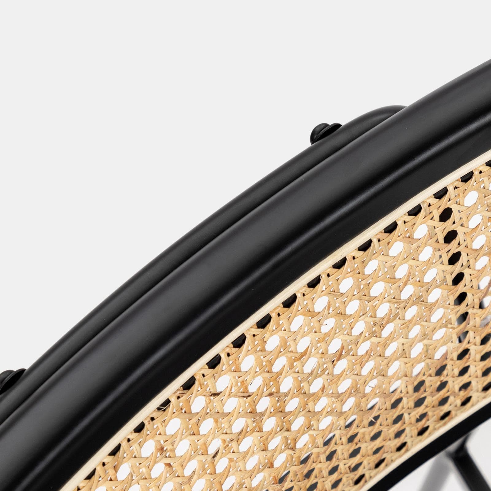 Set 4 sedie in similpelle nera con schienale in rattan e gambe in metallo - Amira