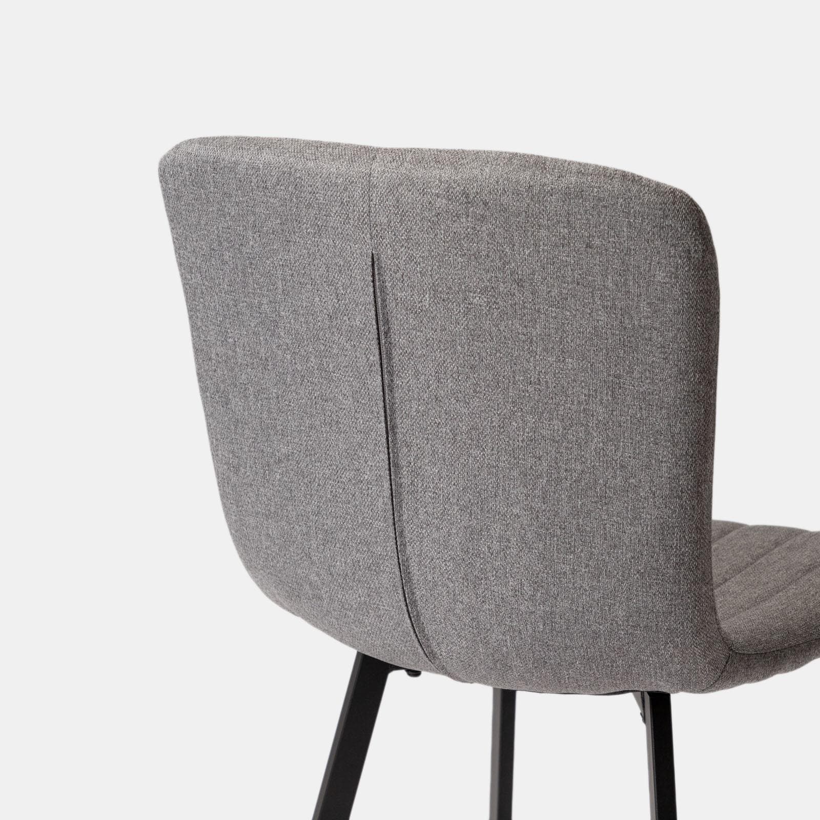 Set 4 sedie in tessuto grigio chiaro con gambe in metallo nero - Mick