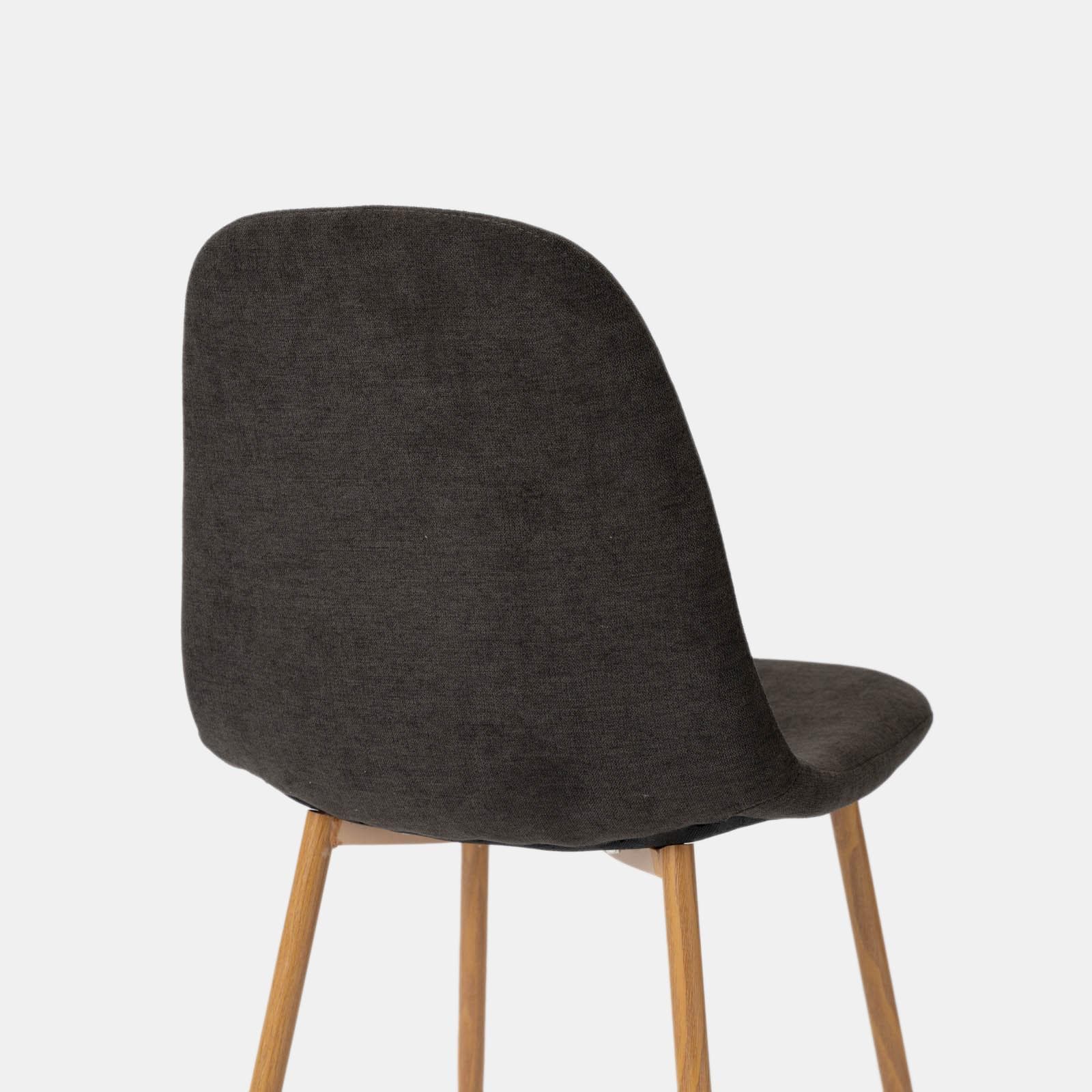 Set 4 sedie in tessuto nero con gambe effetto legno - Finesse